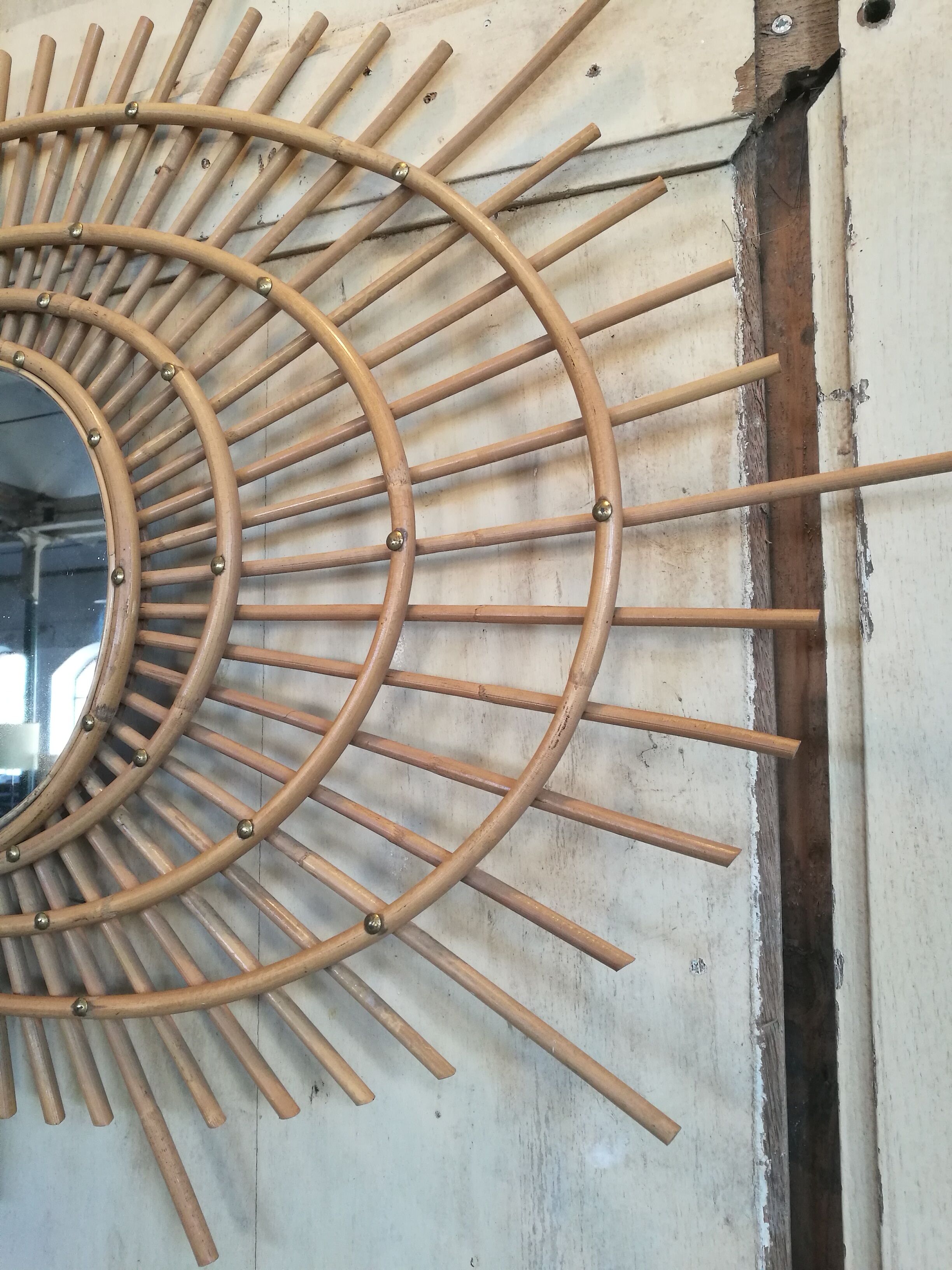 Sun in ellipse rattan mirror 83x66cm