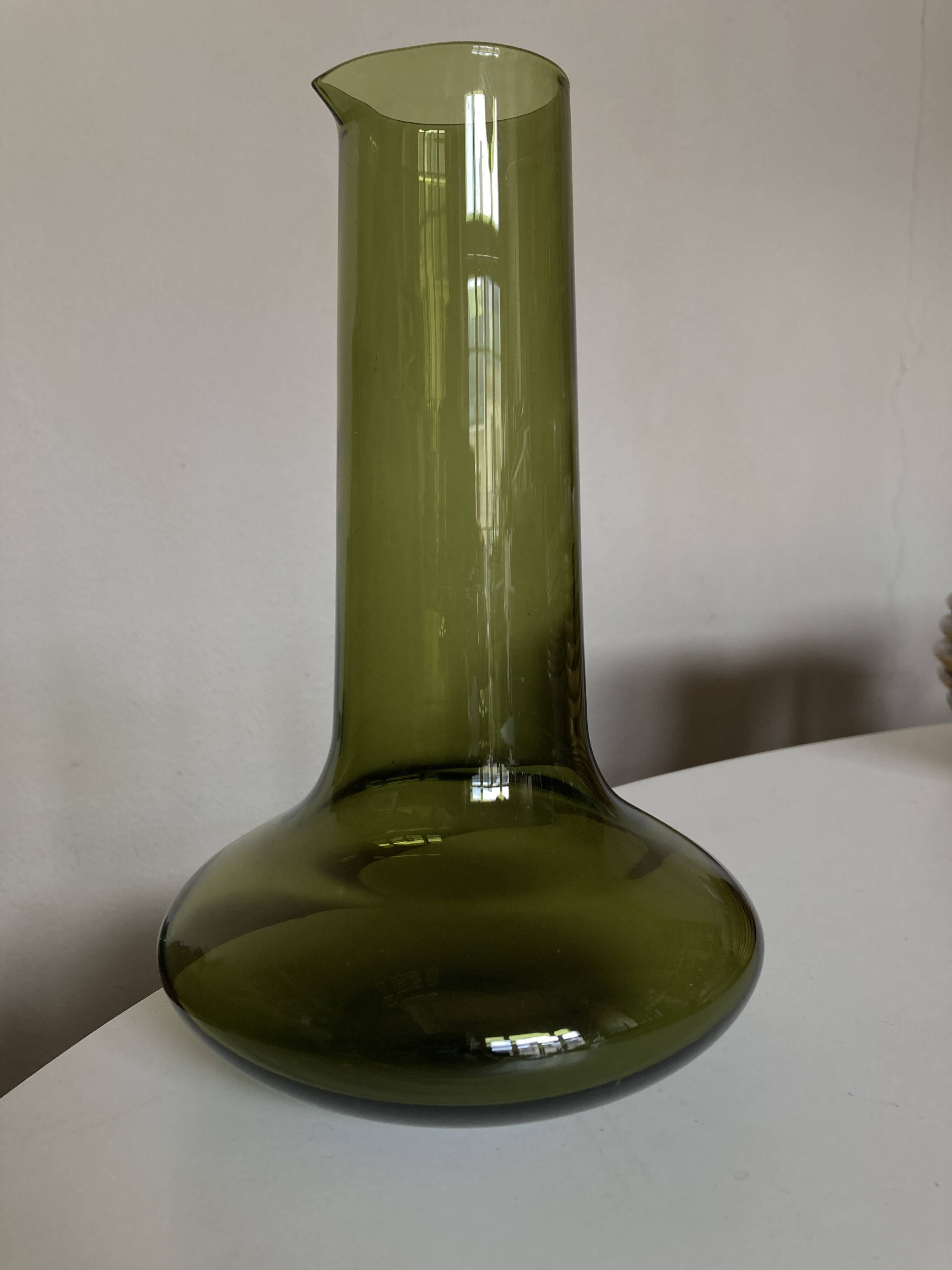 Decanter 2519 by Timo Sarpaneva 1960 olive green