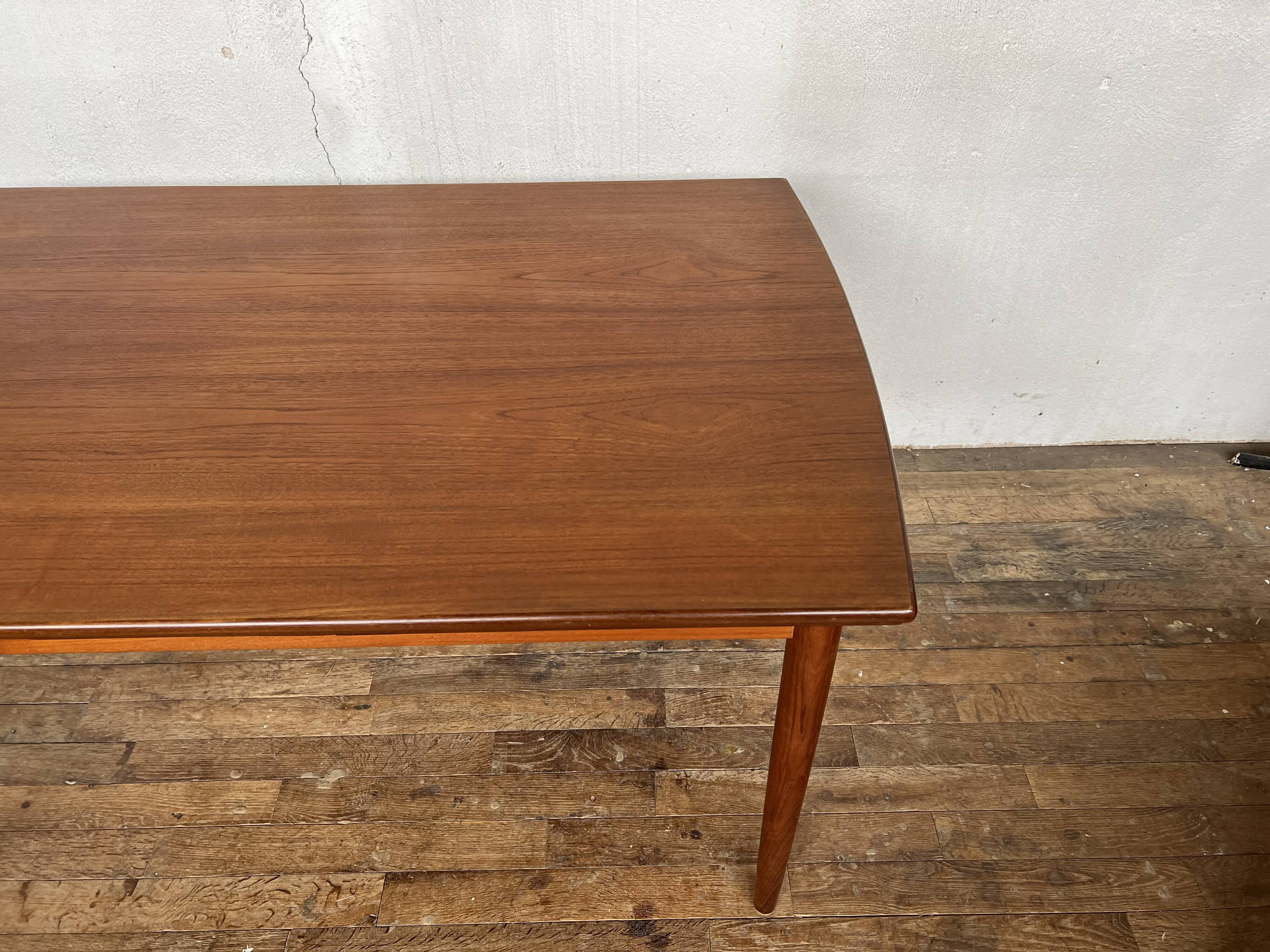 Scandinavian table in vintage teak 1960 Samcom edition