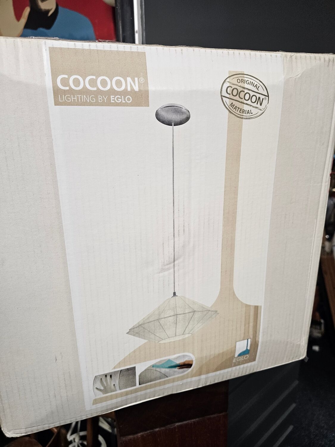 Cocoon pendant lamp ufo shaped