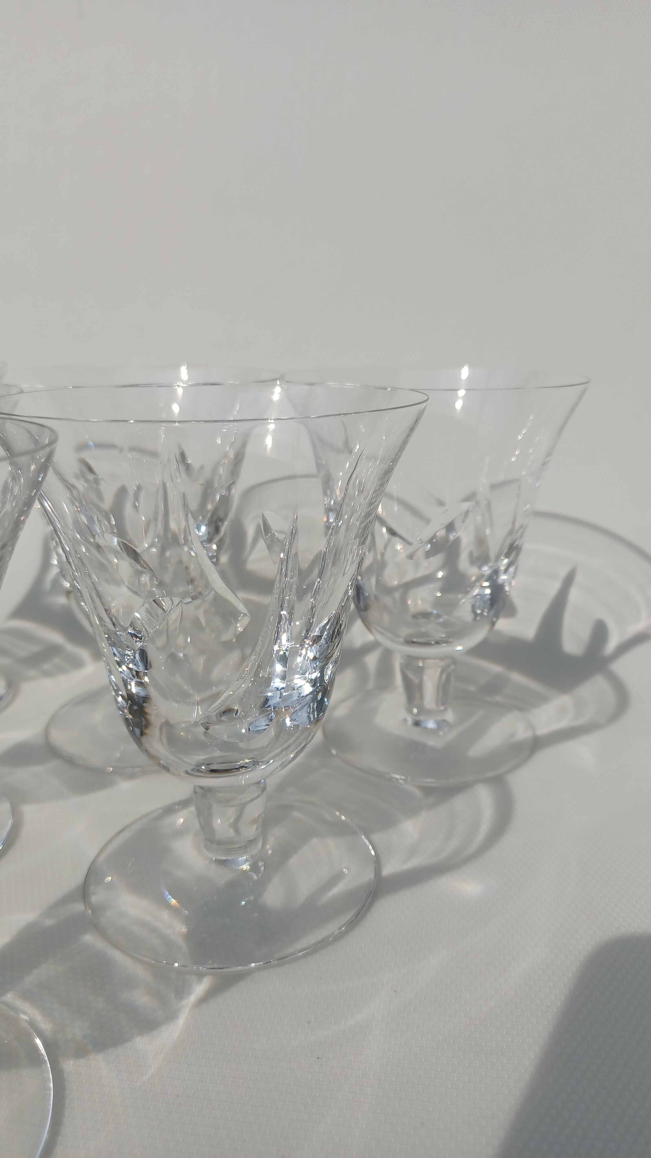 6 glasses of Saint Louis crystal wine. Around 1970.