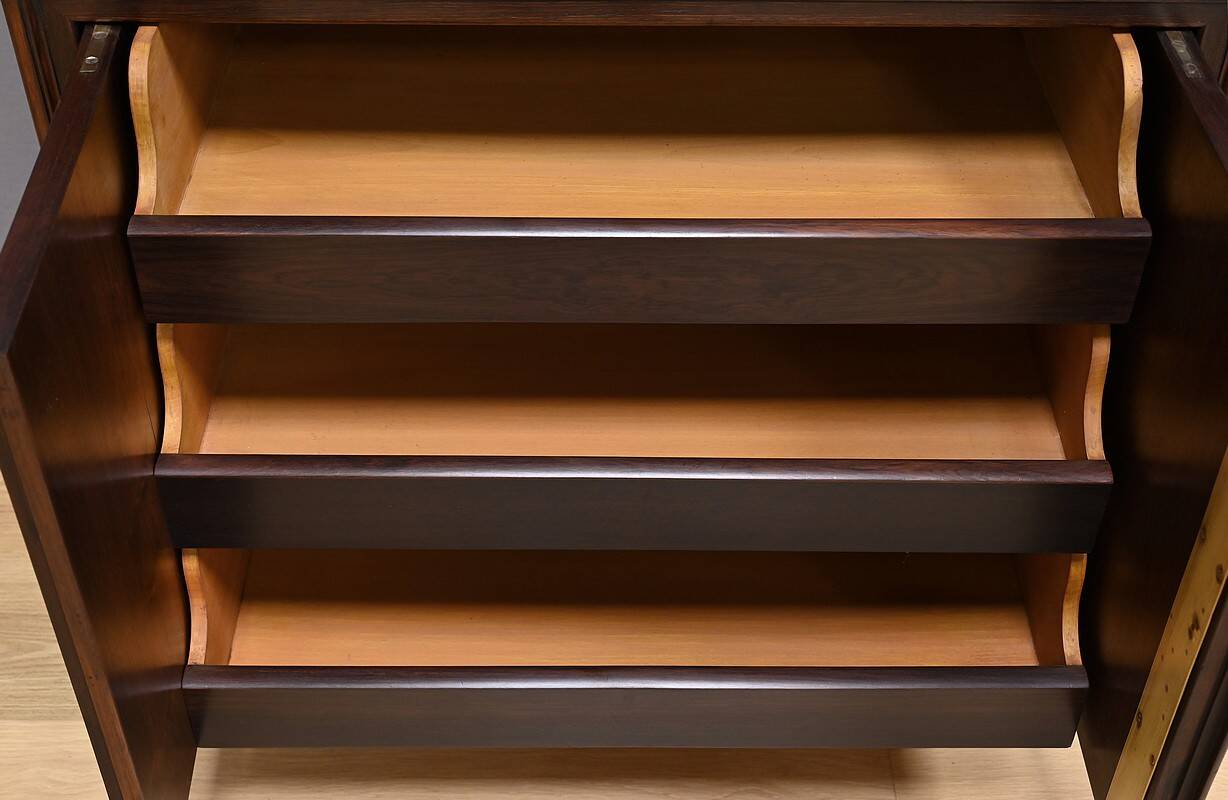 Small Rosewood Display Cabinet – Part 2 of the 19th Century