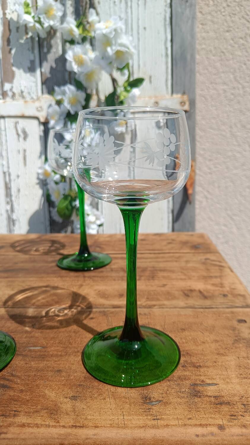 Antique engraved glasses from Alsace