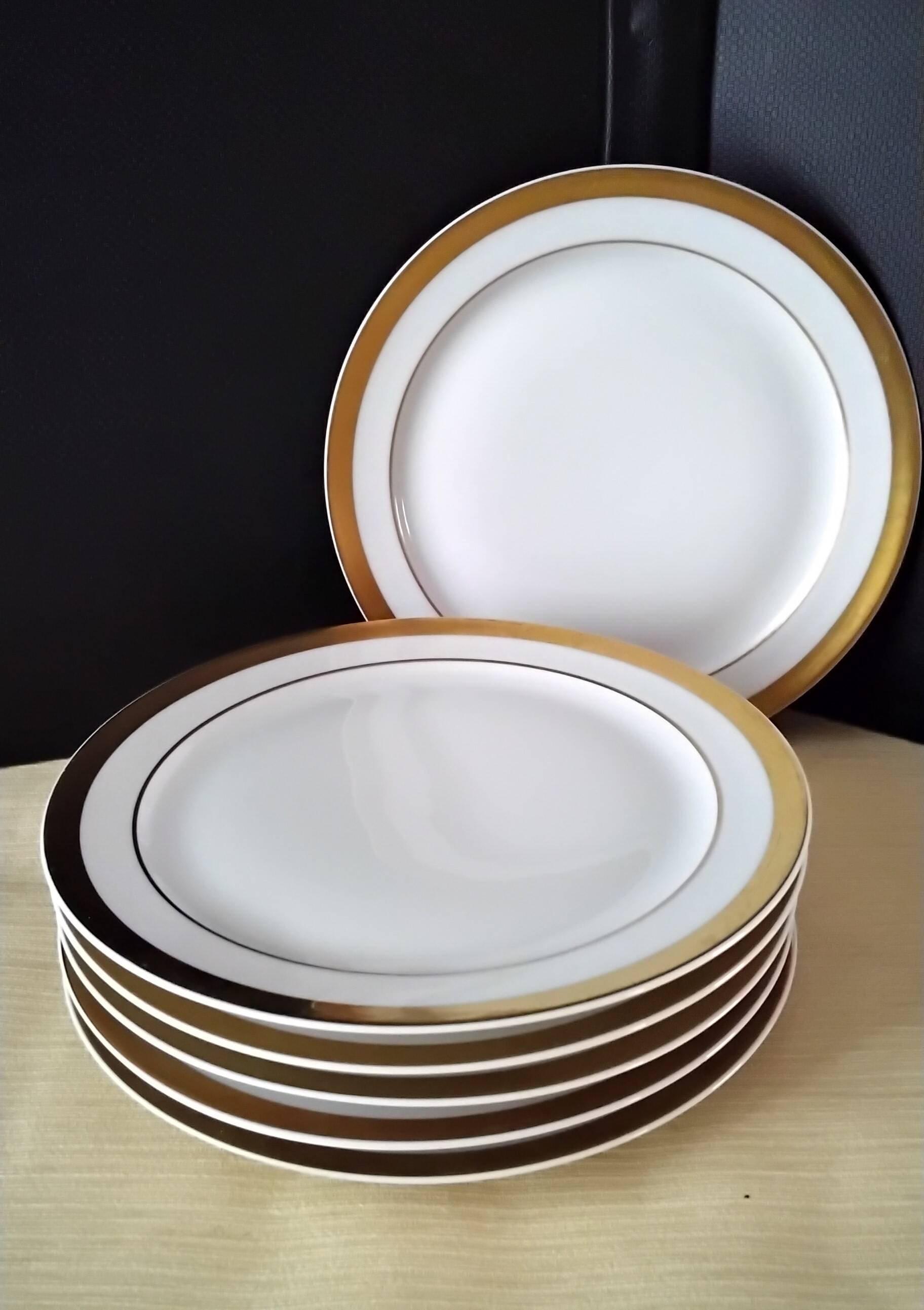 6 dessert plates in Limoges porcelain by Raynaud