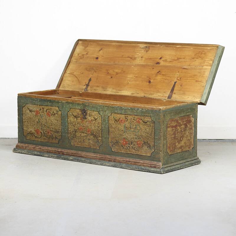 Coffre de mariée peint en art populaire ancien 1753