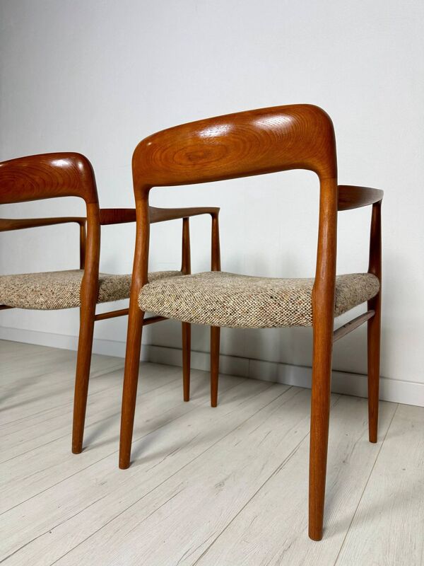 2 chaises de salle à manger danoises en teck n° 56 par Niels O. Møller, années 1950