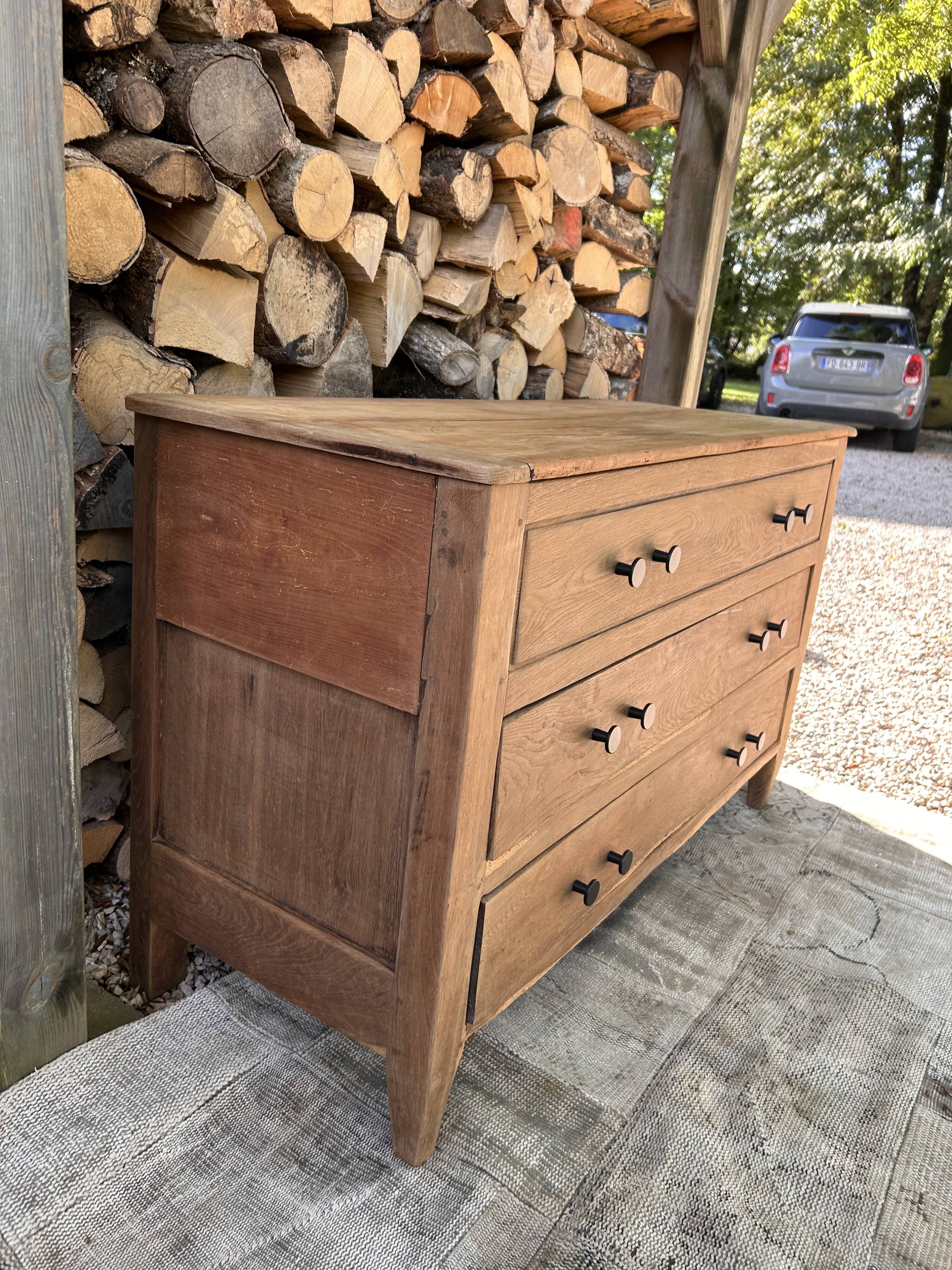 Commode ancienne massif rénovée