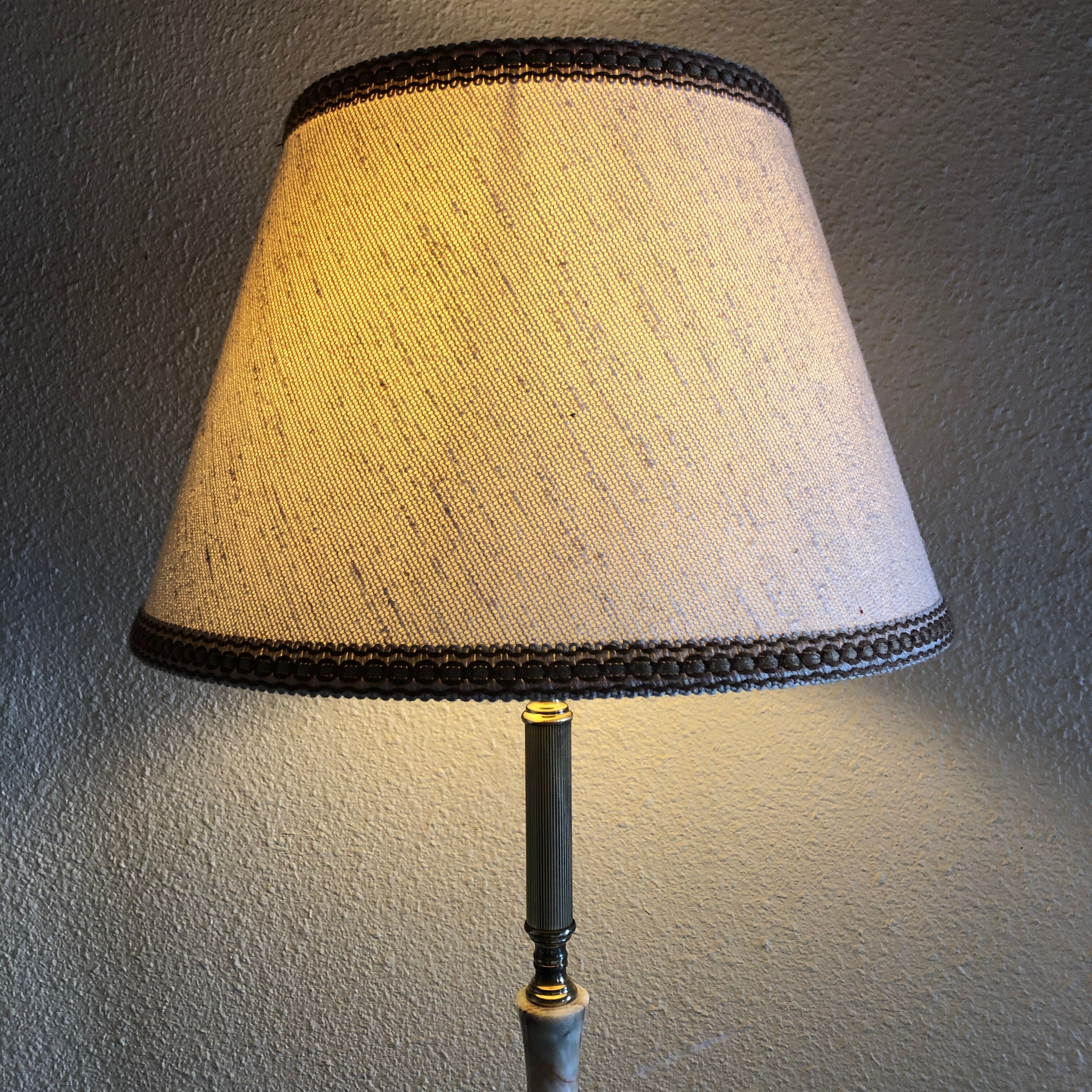 Floor lamp
