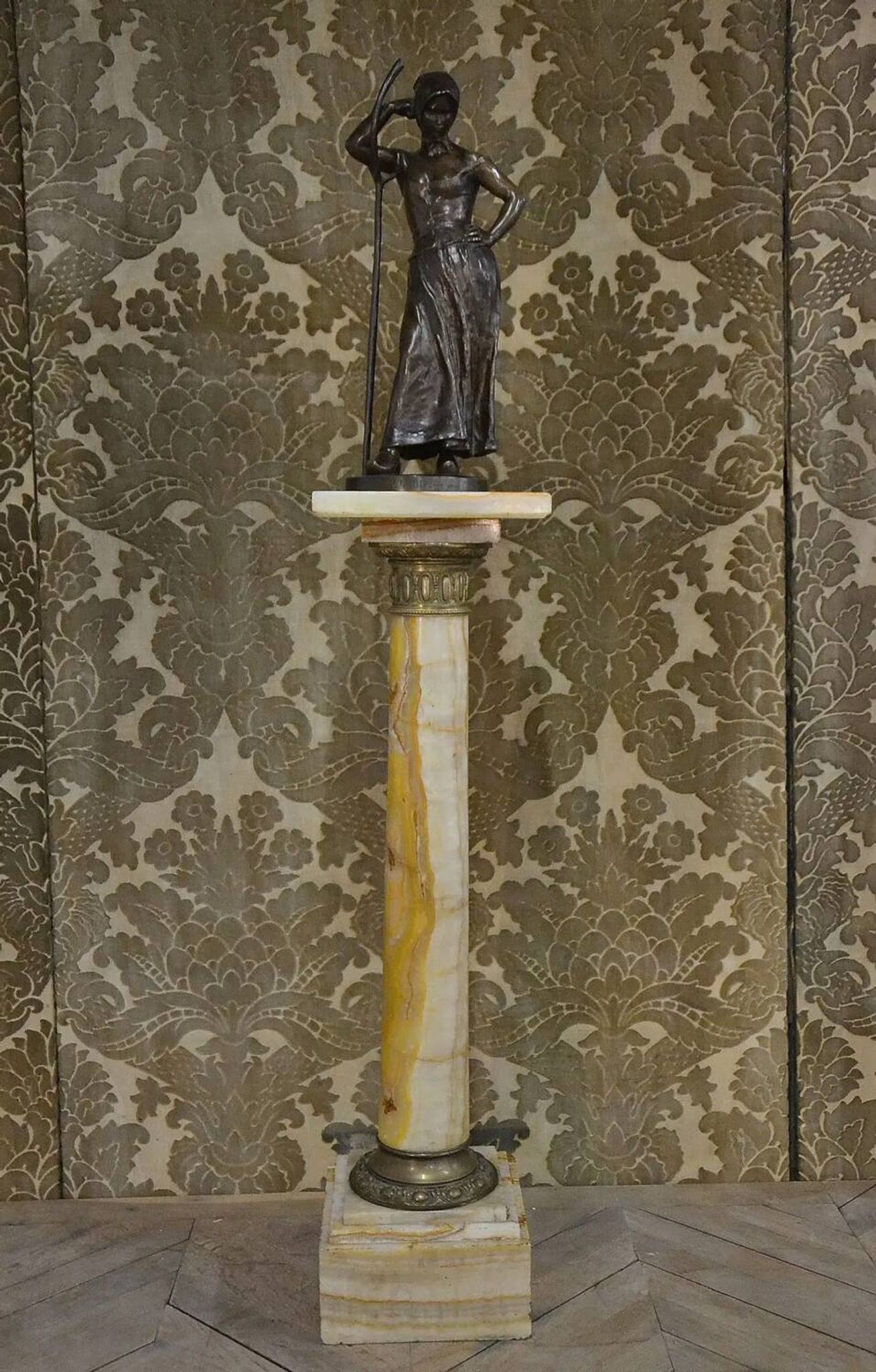 Colonne en onyx fin 19e siècle