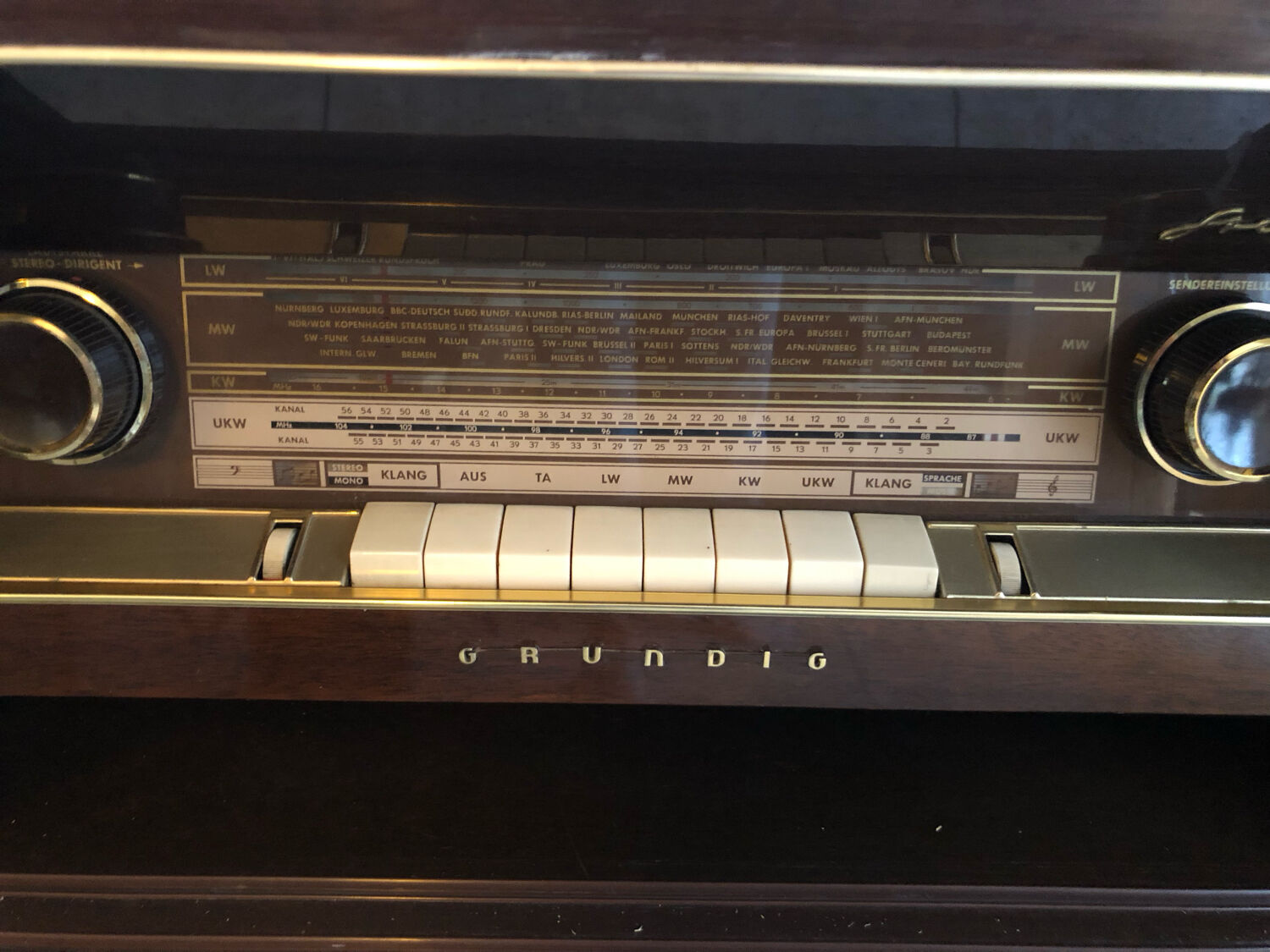 Platinum radio cabinet grundig vintage year 60/70