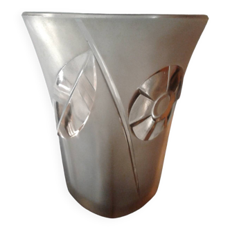 Tulip for lighting fixture