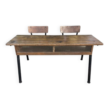 bureau d'école double avec chaises intégrées (ou pupitre d'écolier double)