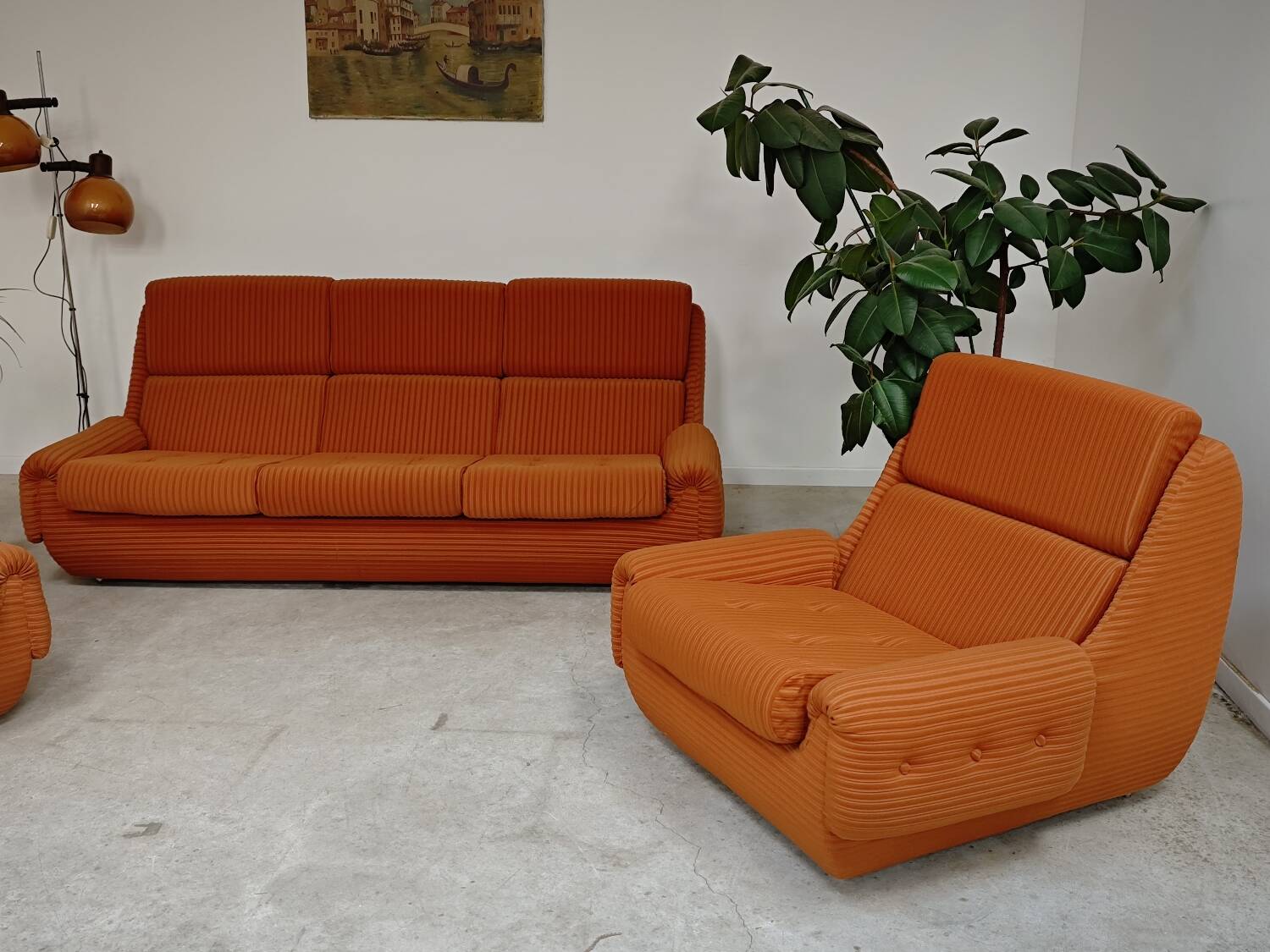 Complete orange salon JITONA in Atlantis Space Age style from the 1970s.