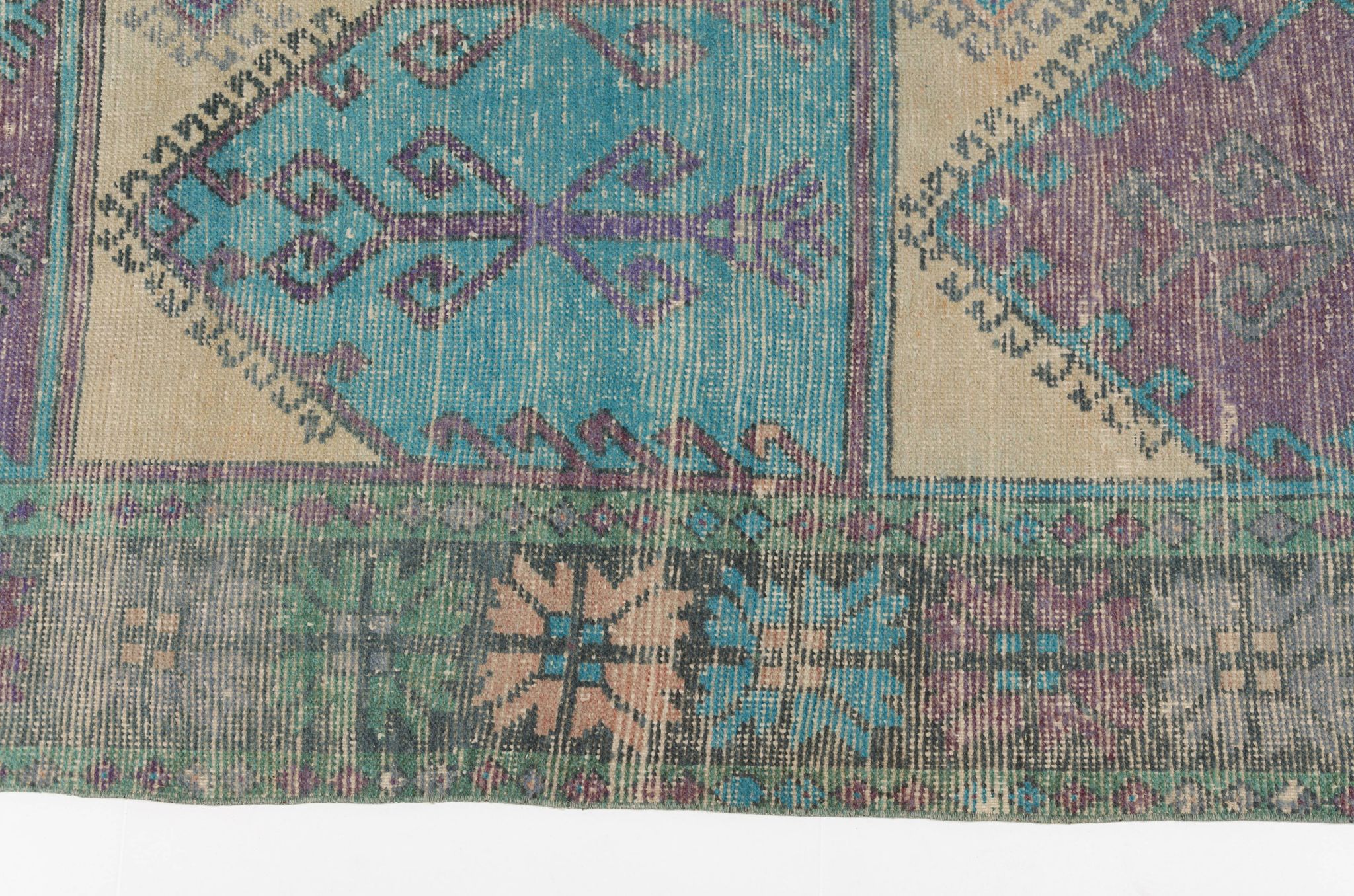 Tapis en laine anatolien noué à la main