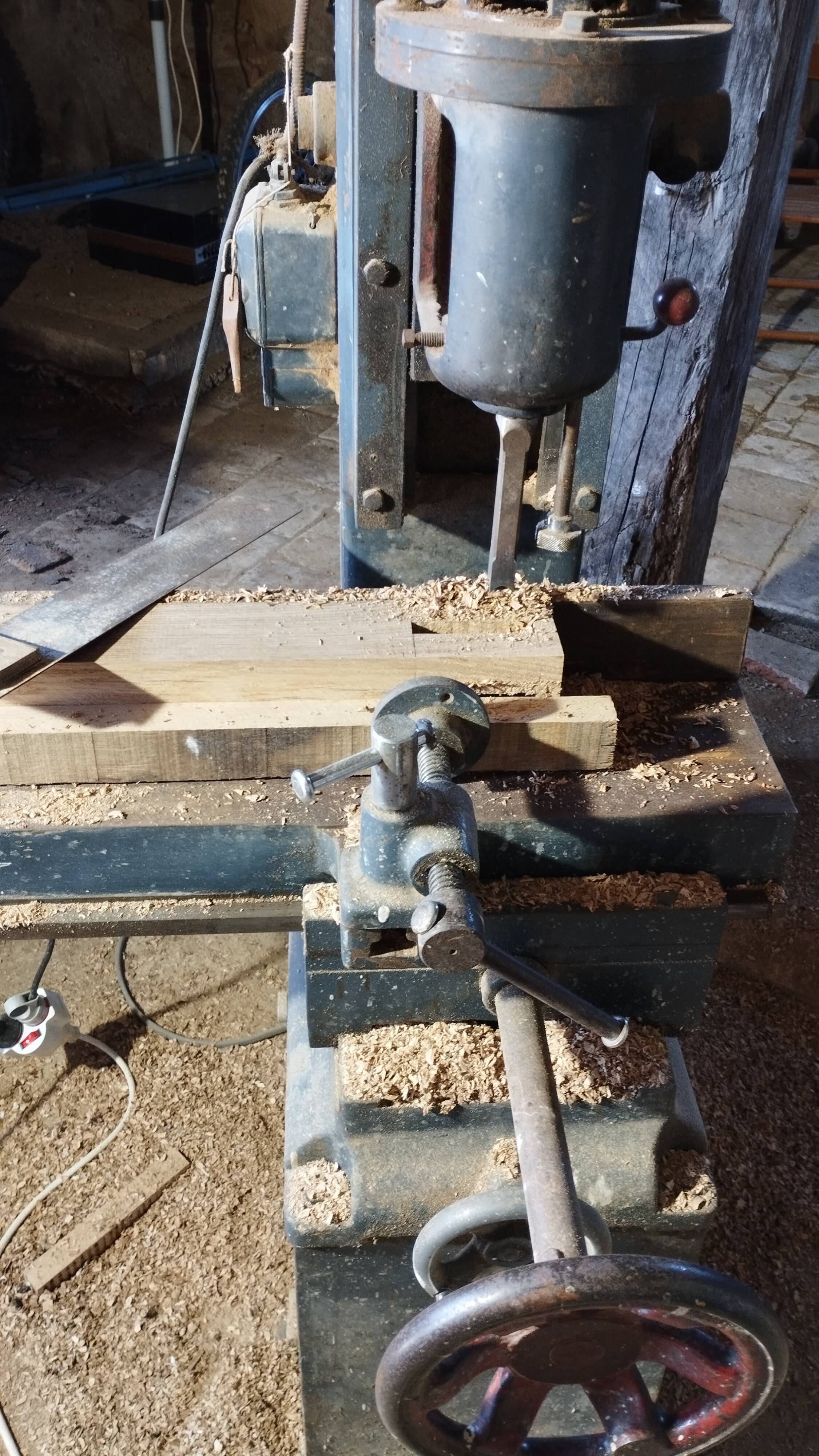 Large solid oak farmhouse table with two drawers 260 cm x 100 cm