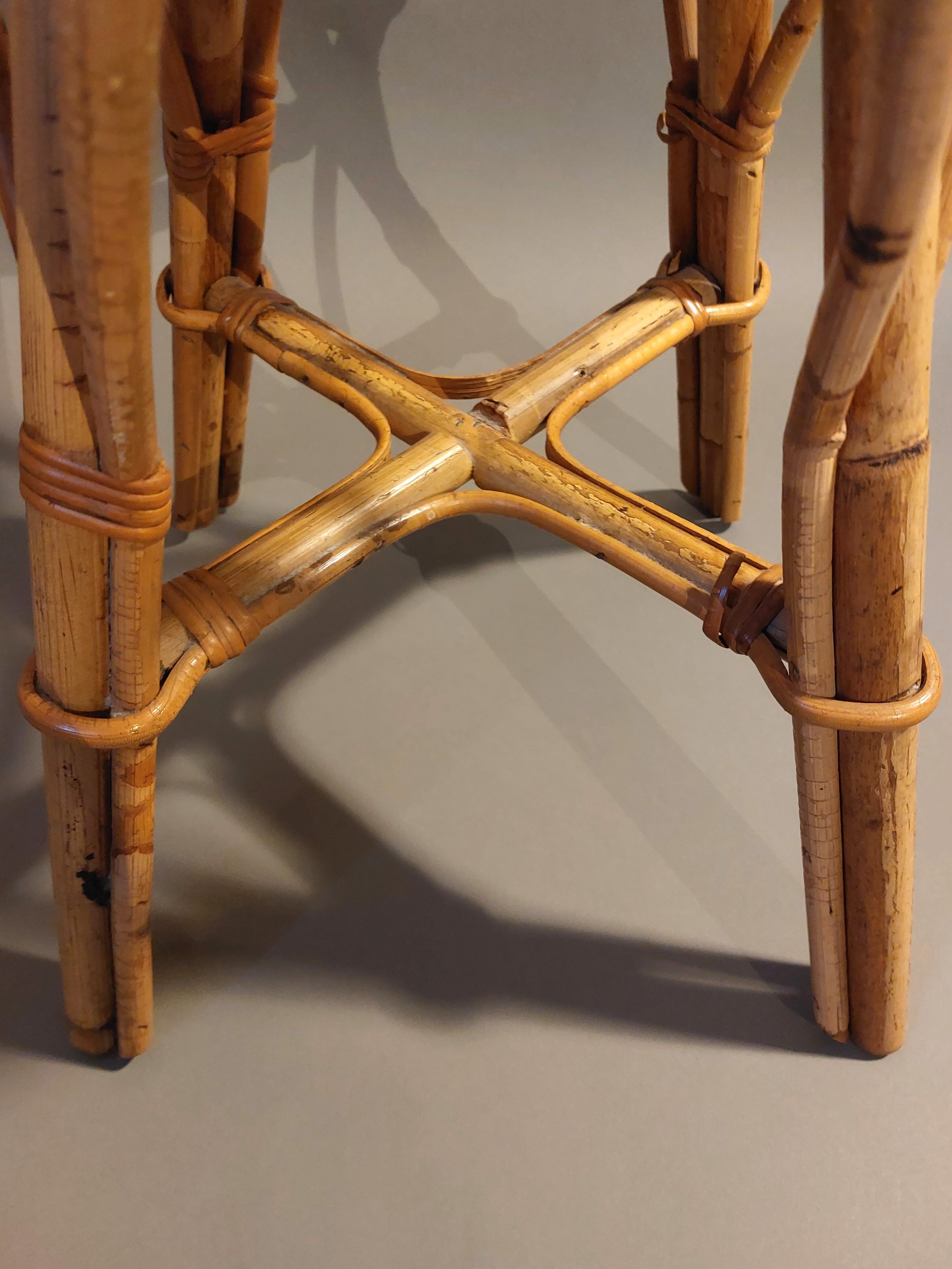 Vintage rattan stool 1960/1970.