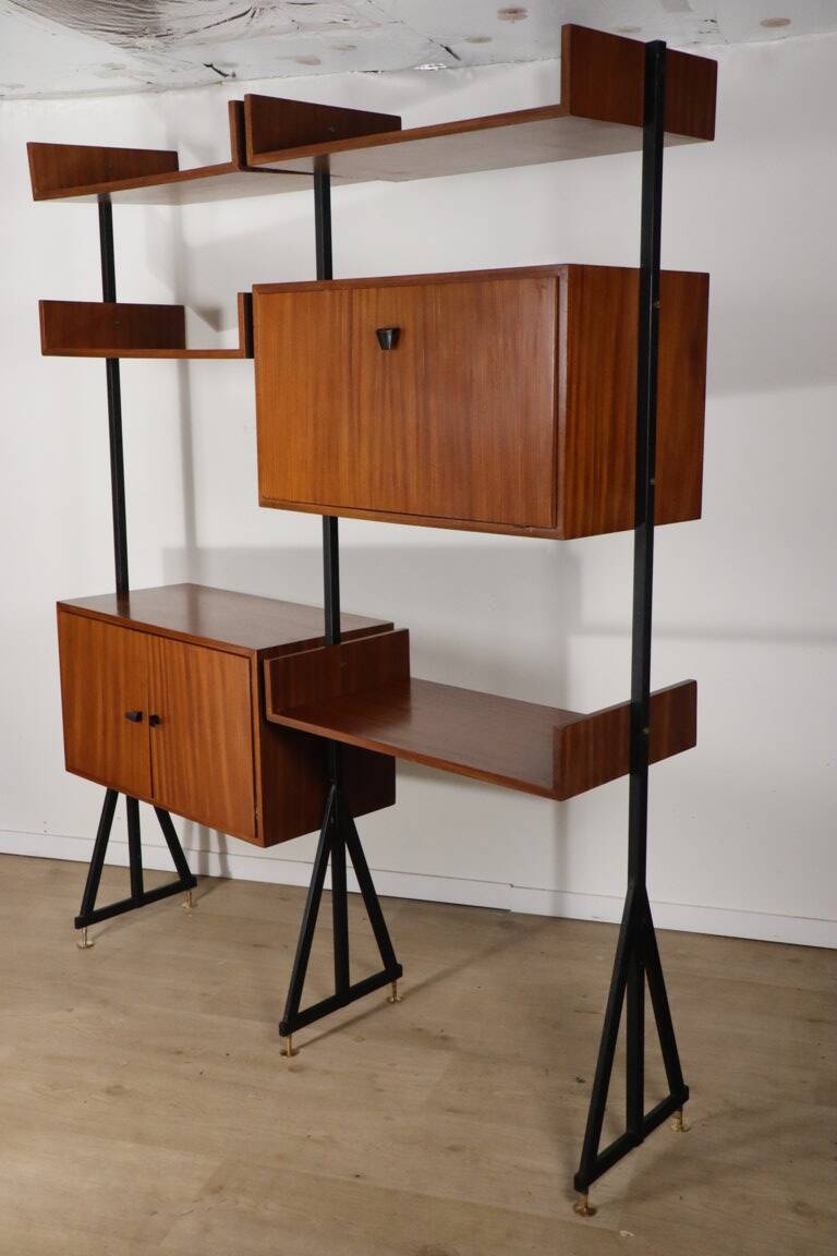 Vintage modular bookcase in wood and metal, Italy, 1960