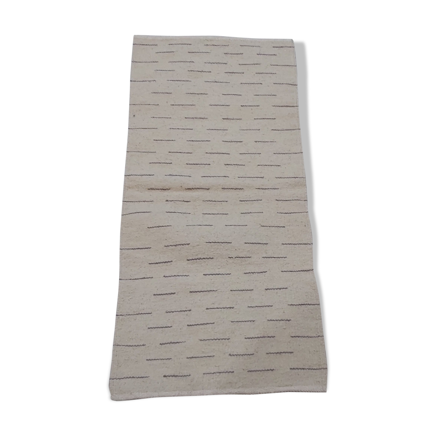 Traditional white and purple carpet 57x126cm