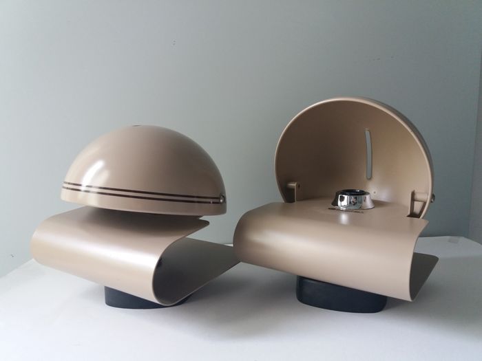 Pair of Guzzini wall sconces - "Bugia" Giuseppe Cormio