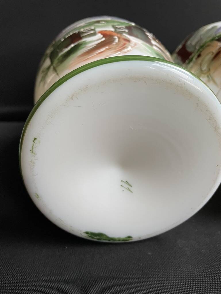 Pair of large hand-decorated opaline vases with marks on the heel – Napoleon III