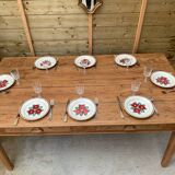 Farm table