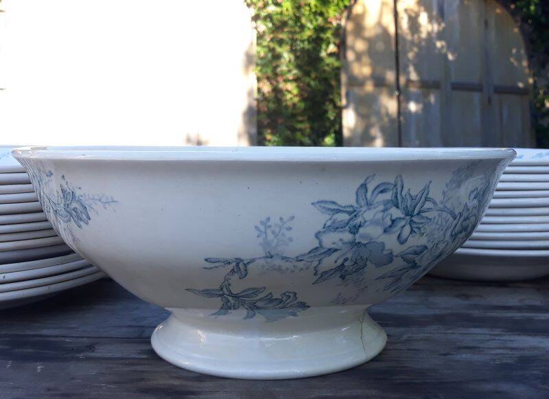 Part of the Floreal service from the Givors Earthenware Factory (Grigny Rhône)