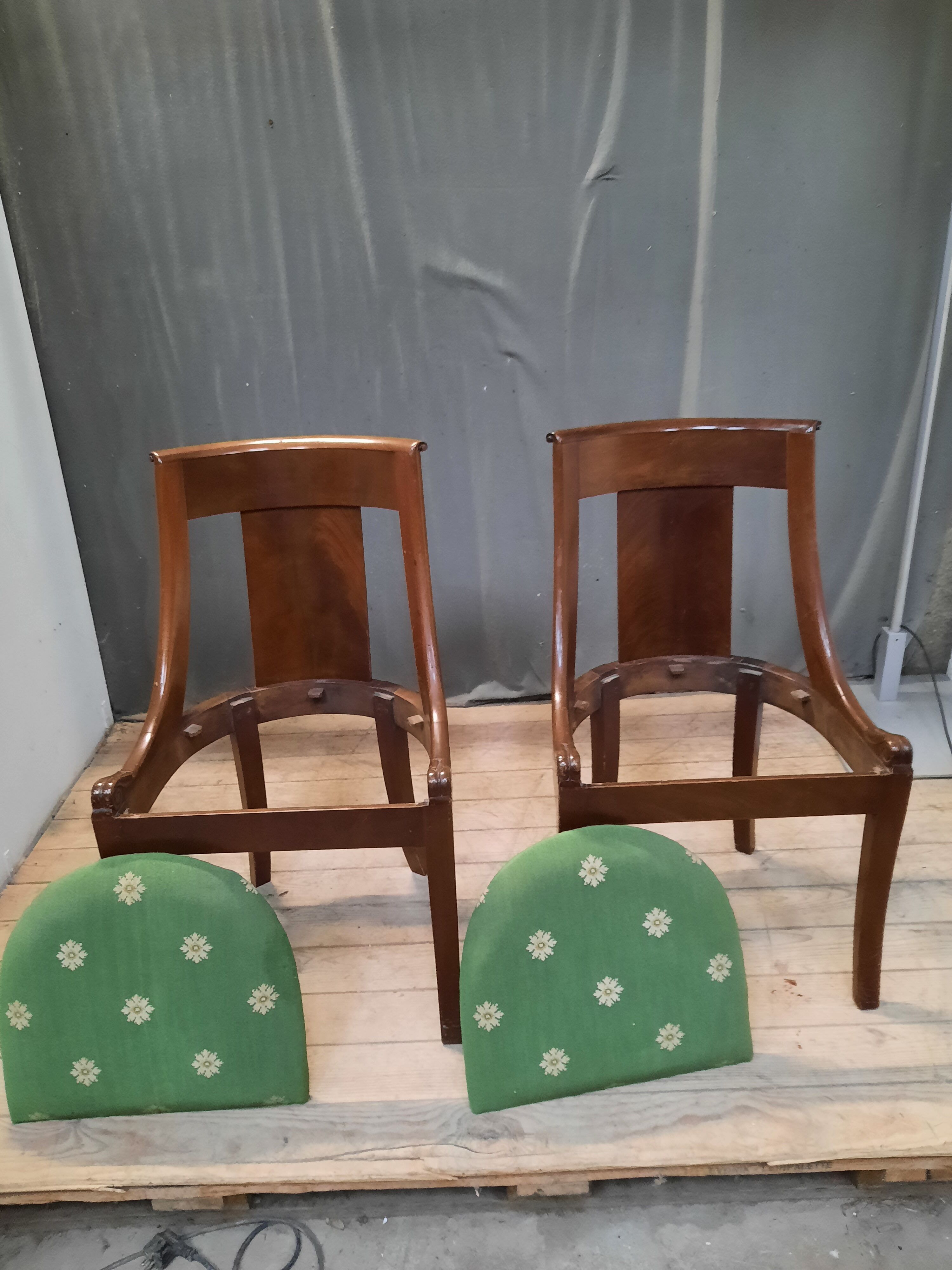Paire de chaises gondole