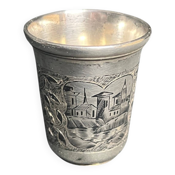 Silver Russian vodka cup Moscow engraved decoration 19th century