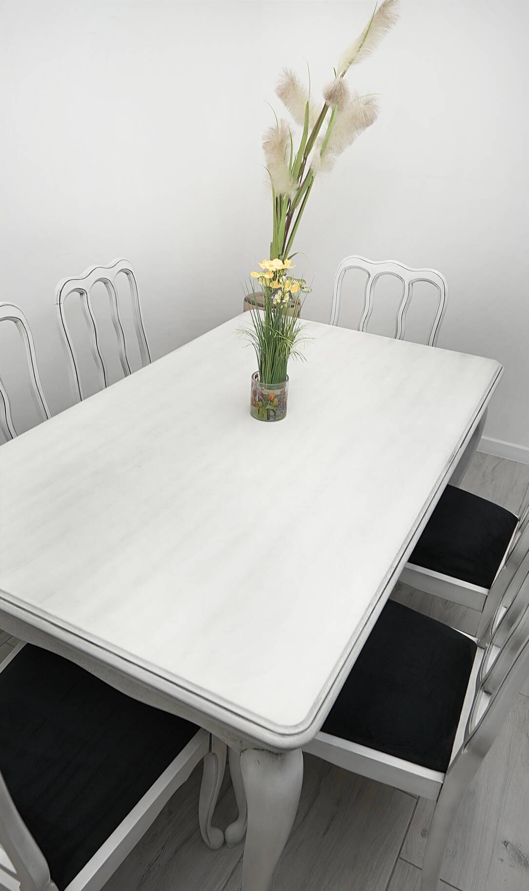Stylish Ludwik table + 6 chairs. After professional renovation.
