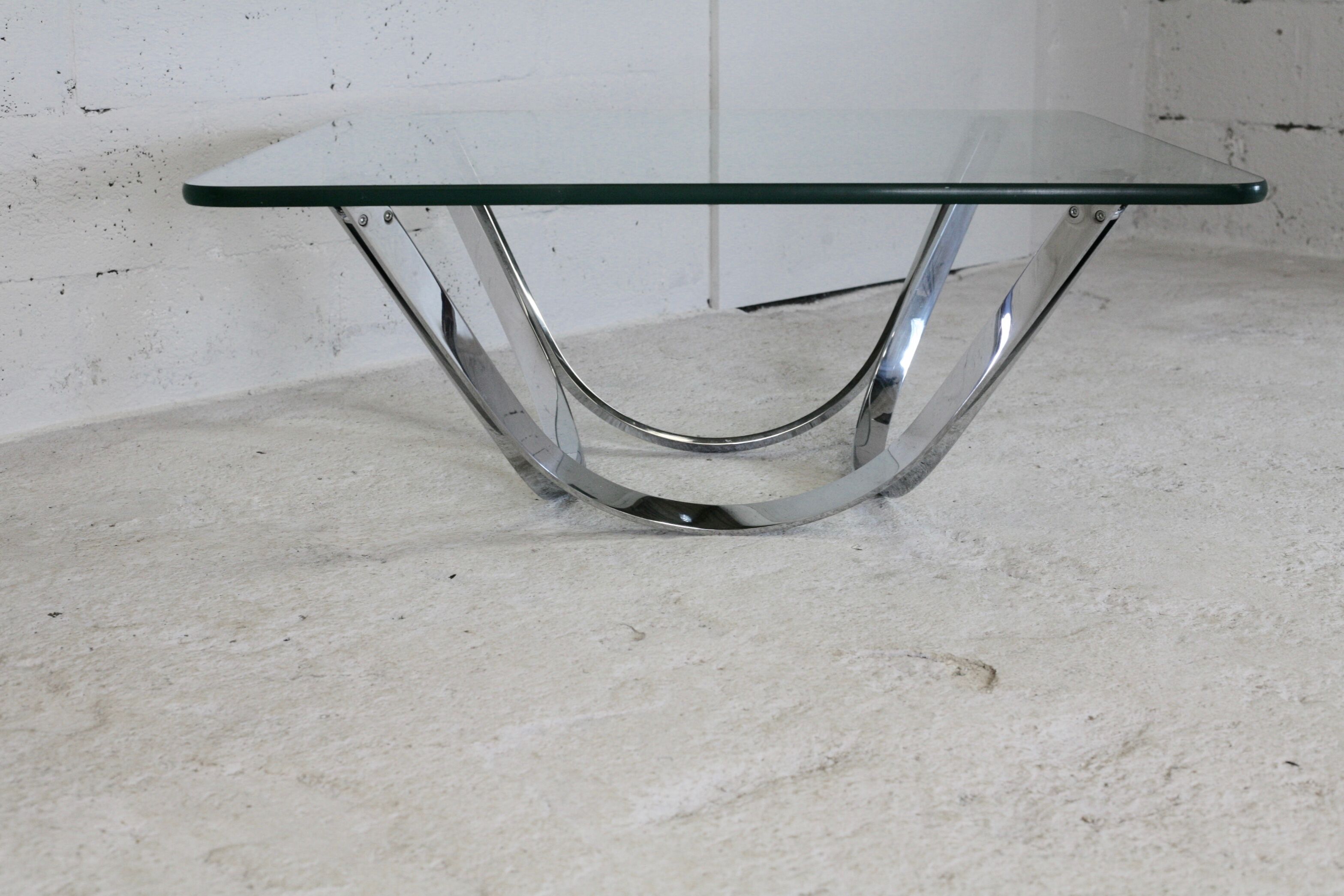 Square coffee table by Roger Sprunger, Dunbar edition, USA, circa 1970.