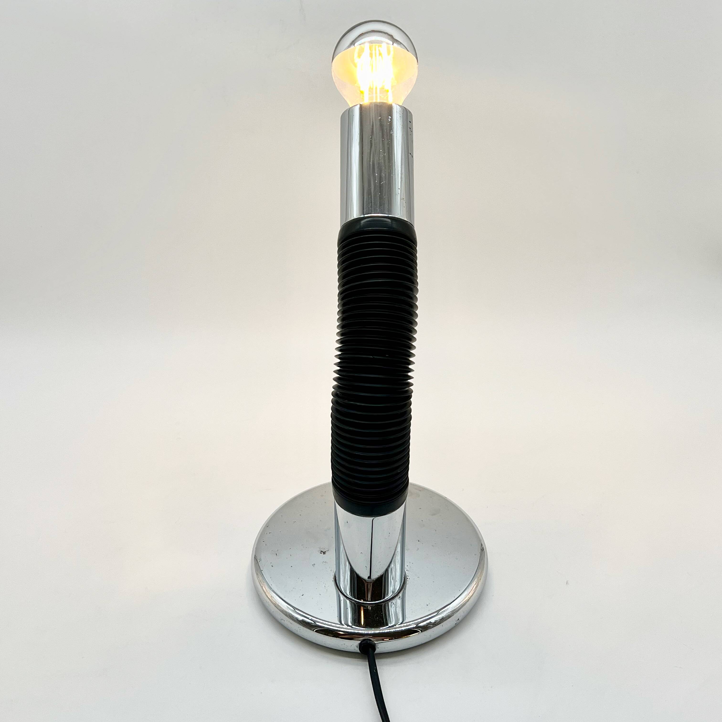 “Elbow” lamp in articulated metal by E. Bellini for Targetti Sankey, Ital