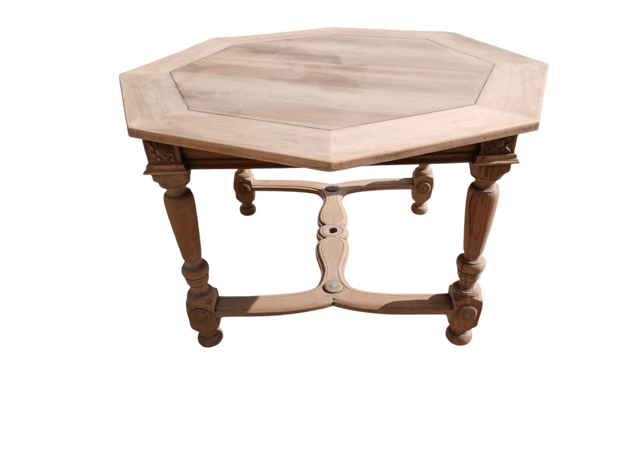 Table de style Louis XIII,  1850S