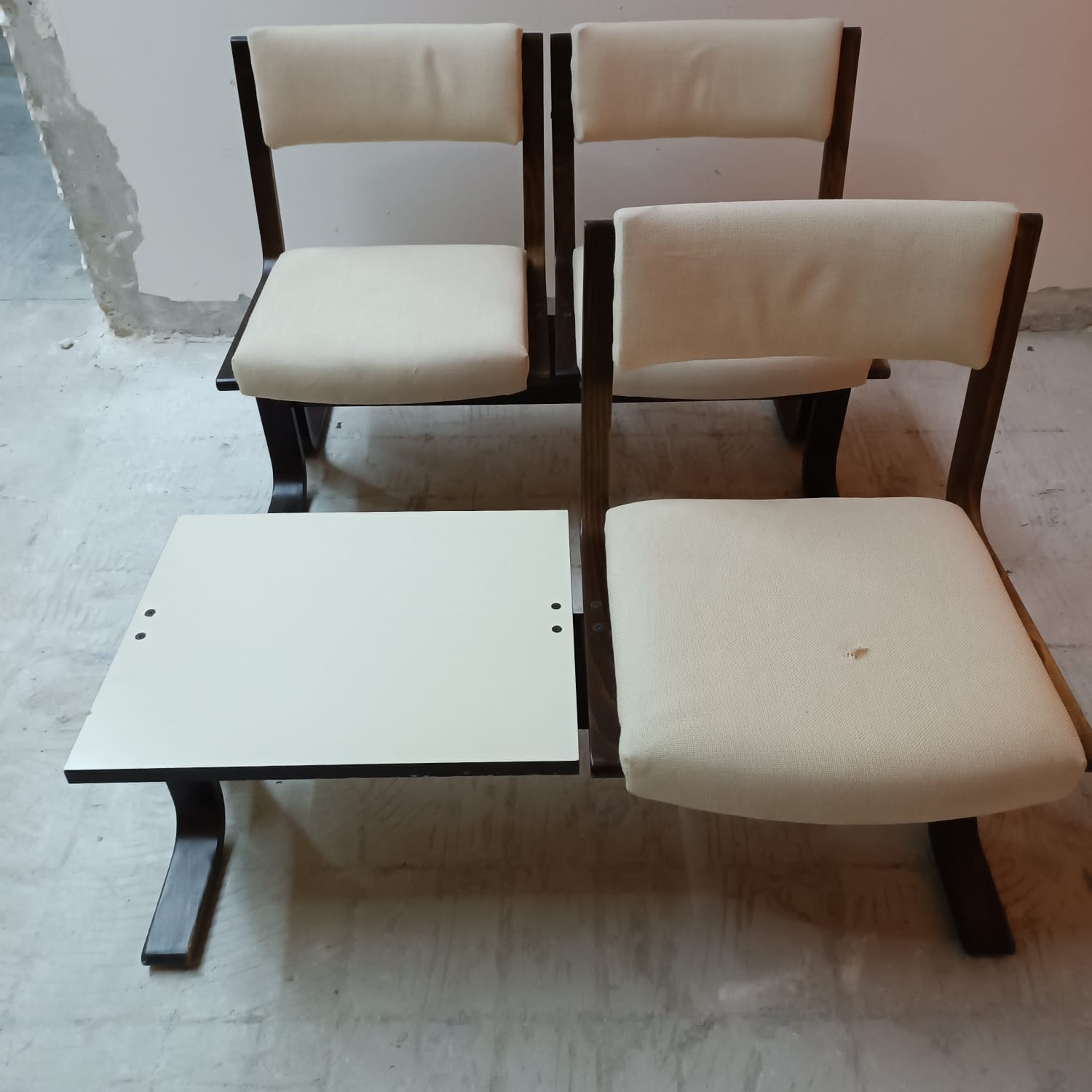 Chair + table on beam vintage 80s