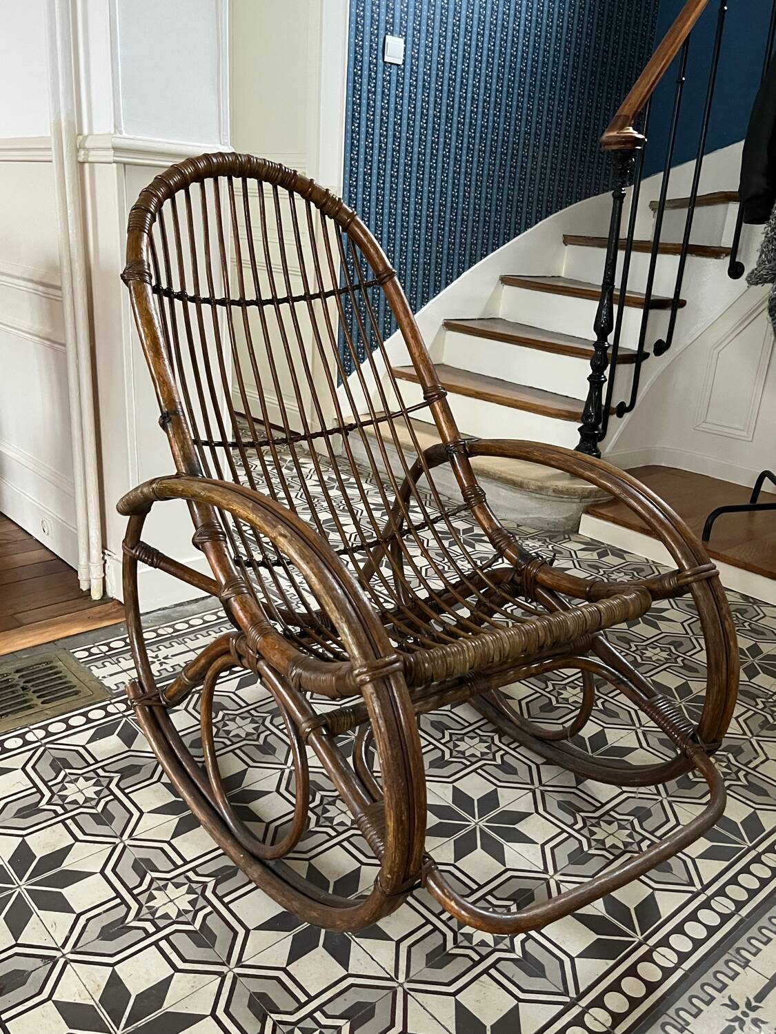 Vintage rattan rocking chair