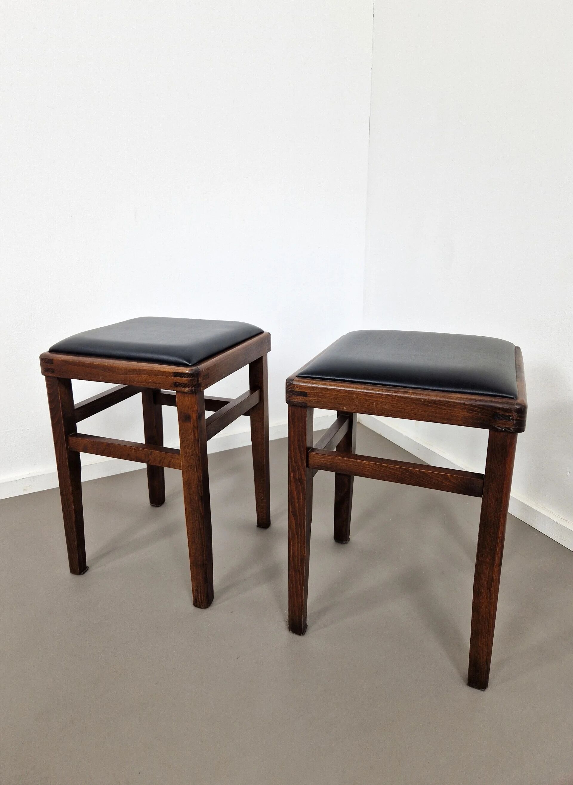 Pair of mid-century stools | 1960s