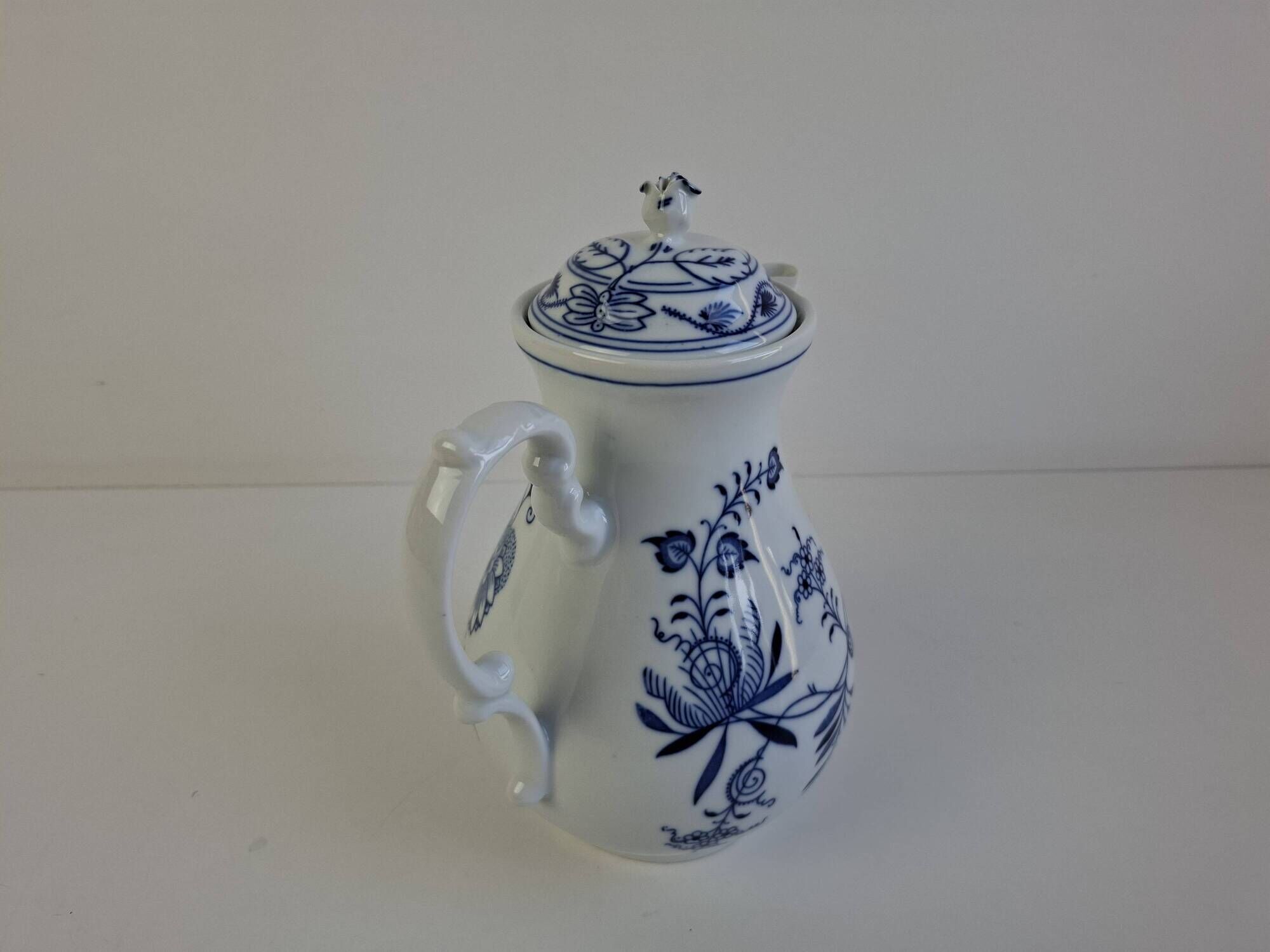 Vintage Dubí Czech Porcelain Blue Onion Cibulák Teapot, c. 1970