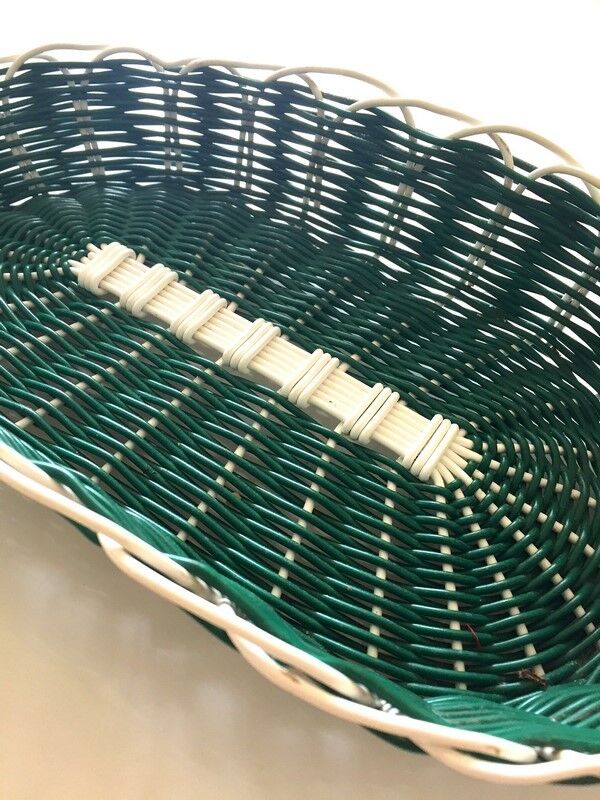60's white and green scoubidou basket