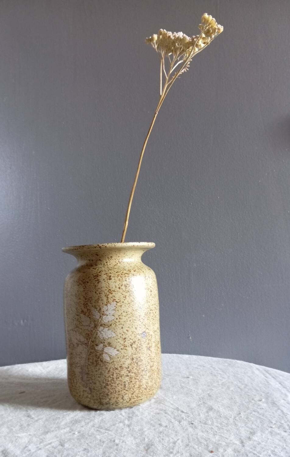 Pyrite sandstone vase with leaf decoration, Vallauris unsigned, 1970