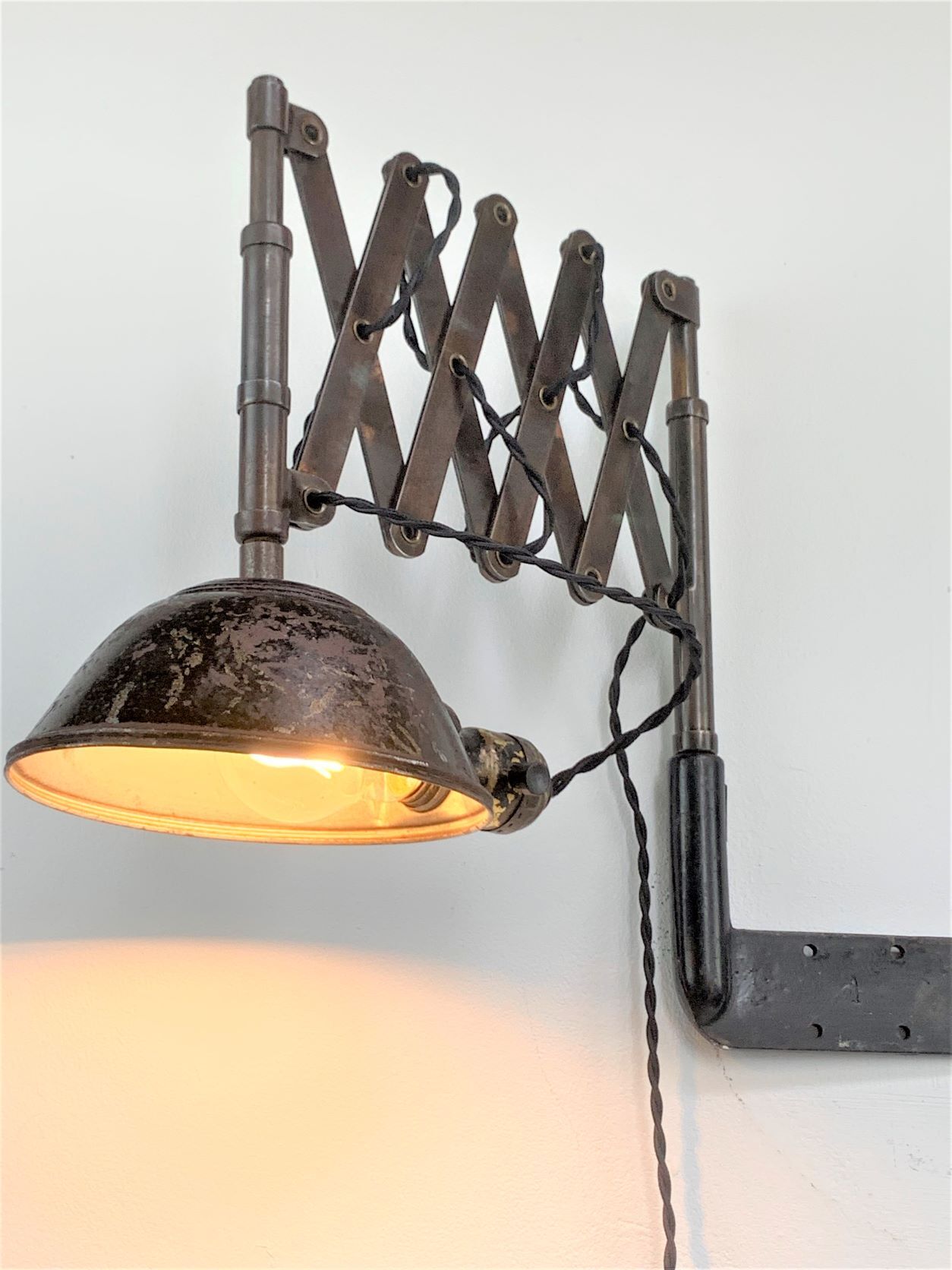 Scissor lamp chicago lamp modern appliances usa accordeon