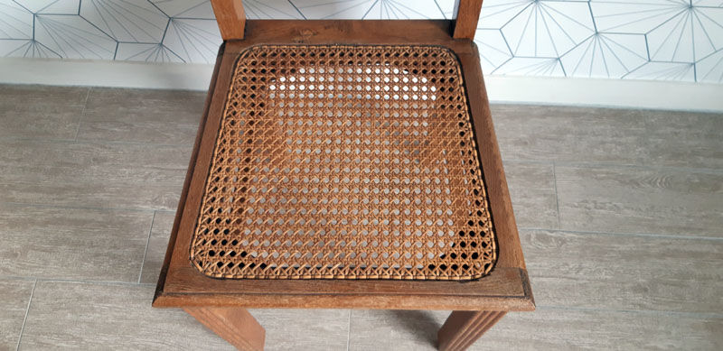 Vintage art deco year chair.