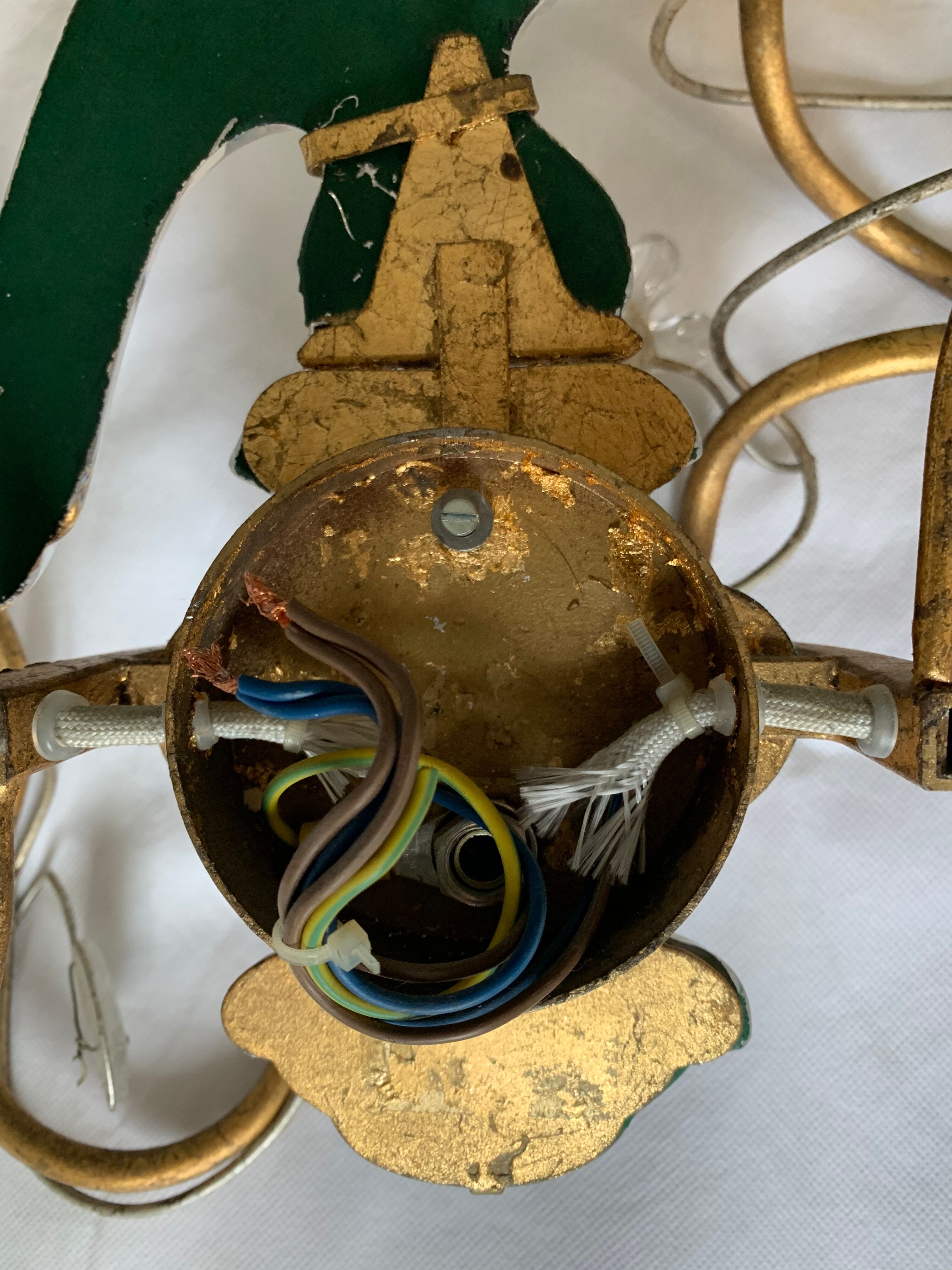 Pair of parrot crystal or parakeet wall sconces Maison Baguès 1950