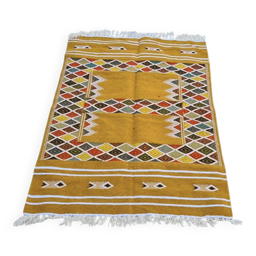 Handmade Berber kilim rug made of natural wool