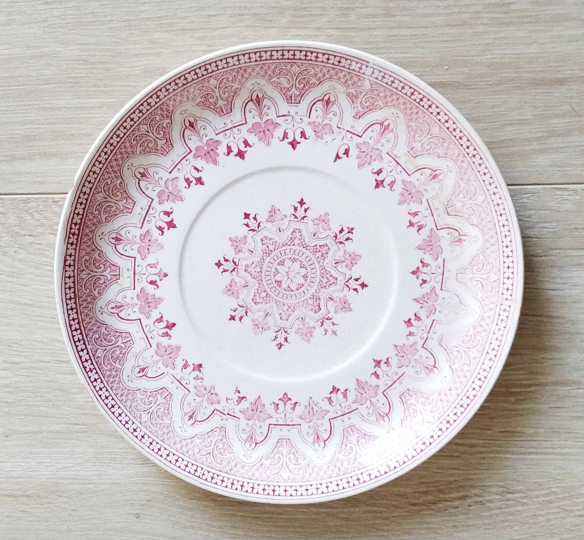 Sarreguemines earthenware plate, "Wagram" motif