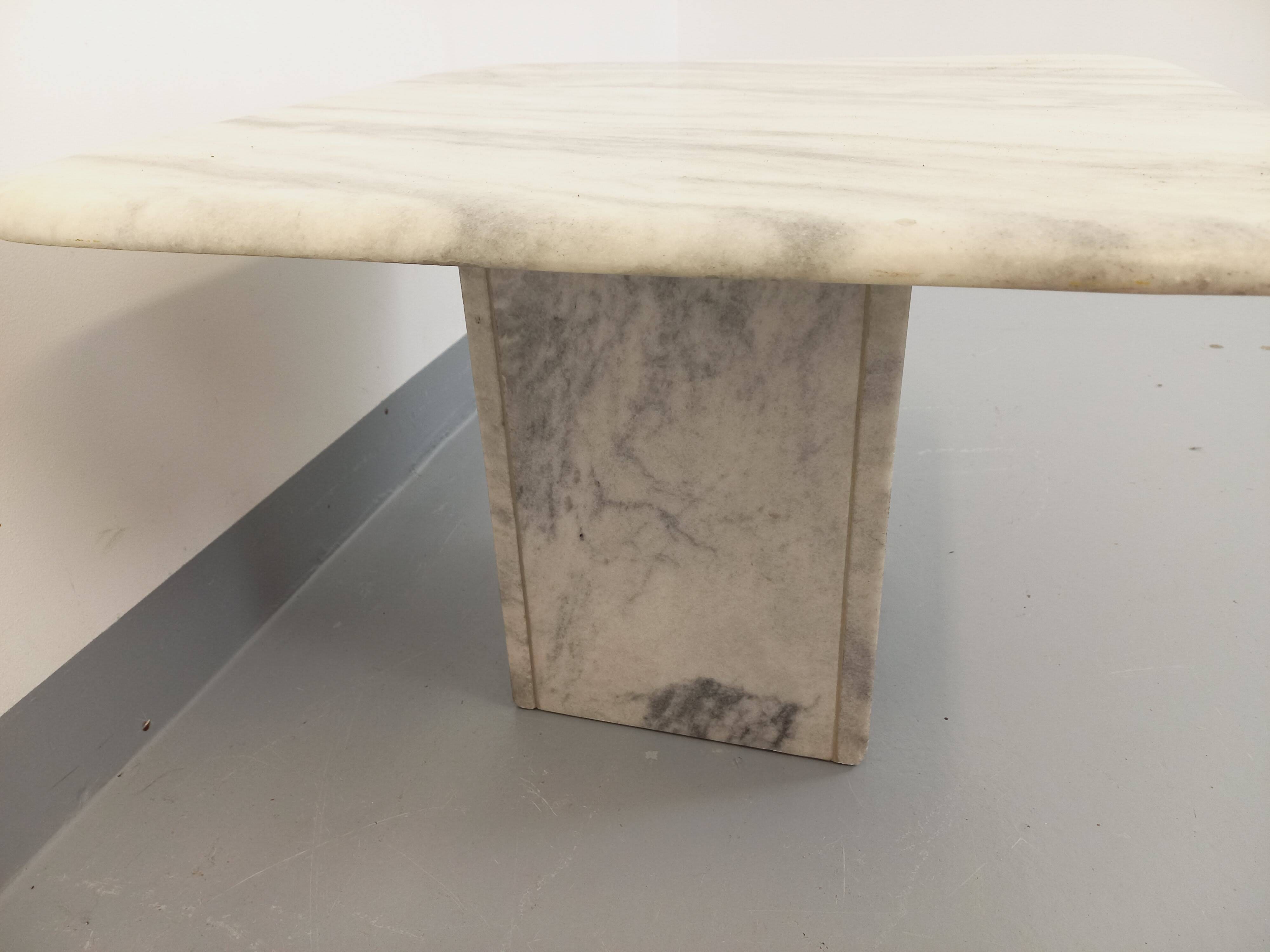 Vintage white marble coffee table from the 70s