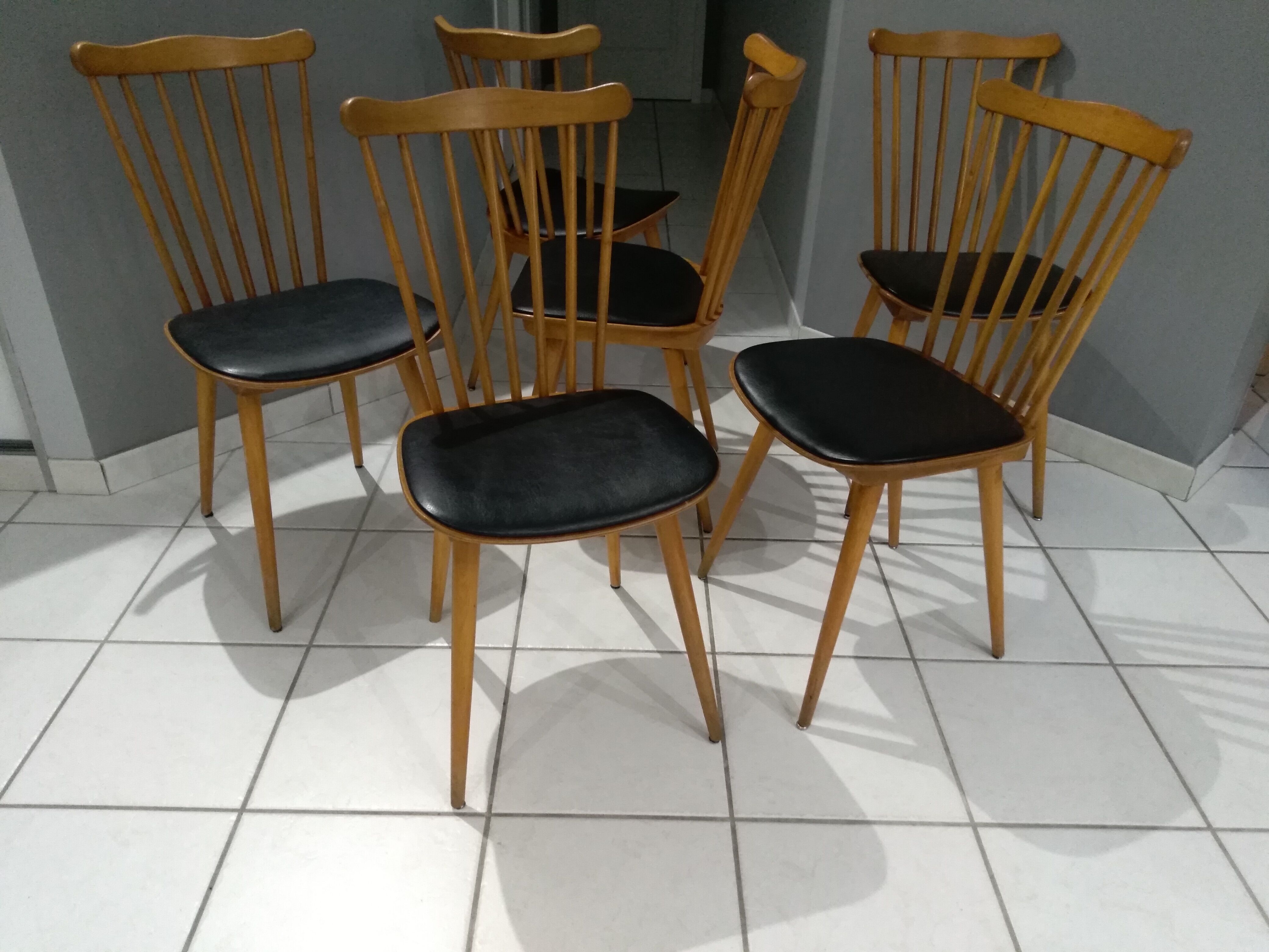 Suite de 6 chaises bistrot Baumann vintage "Menuet"