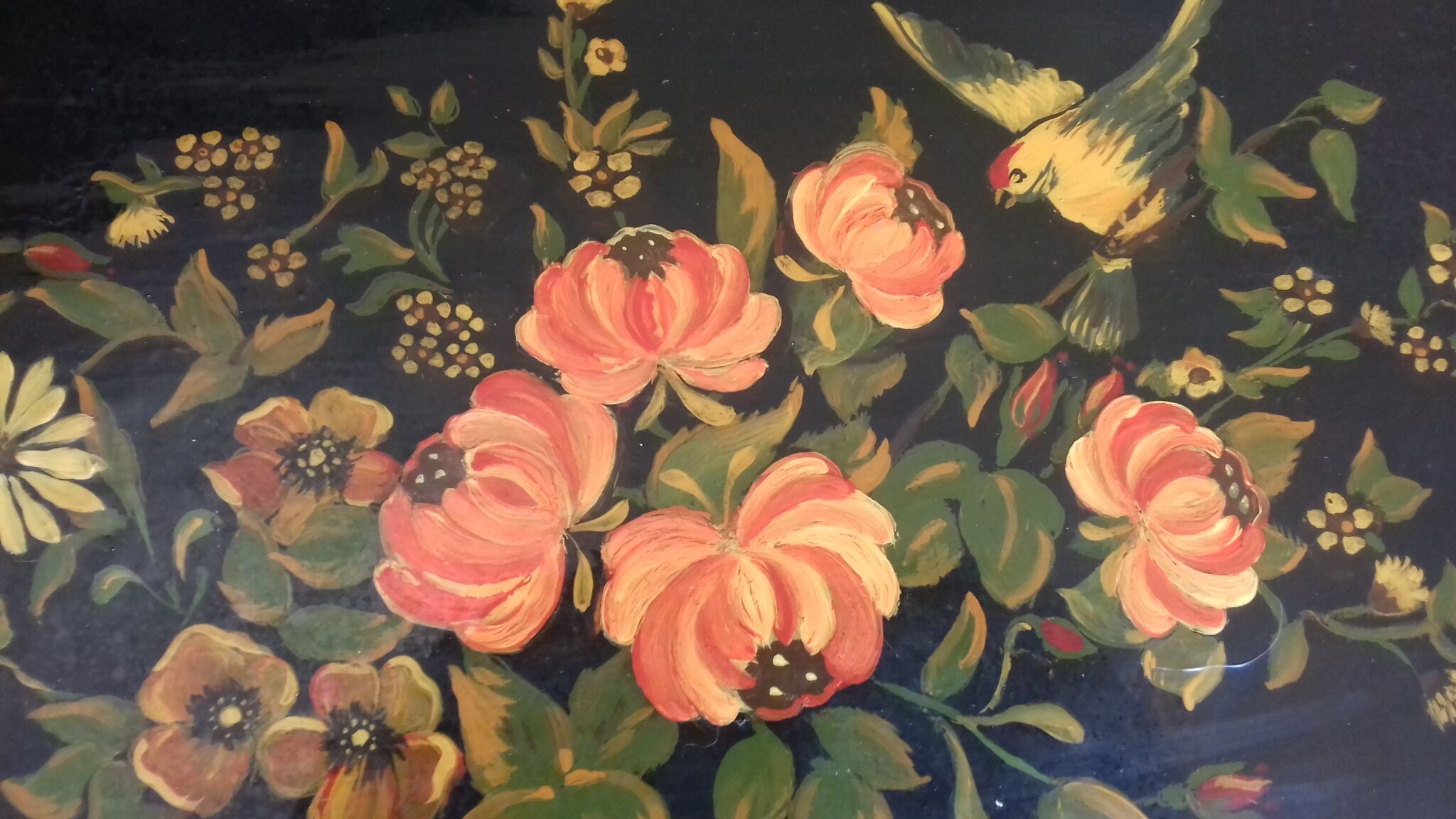 Black wooden tray with gilding and Russian motifs painted with red and green flowers