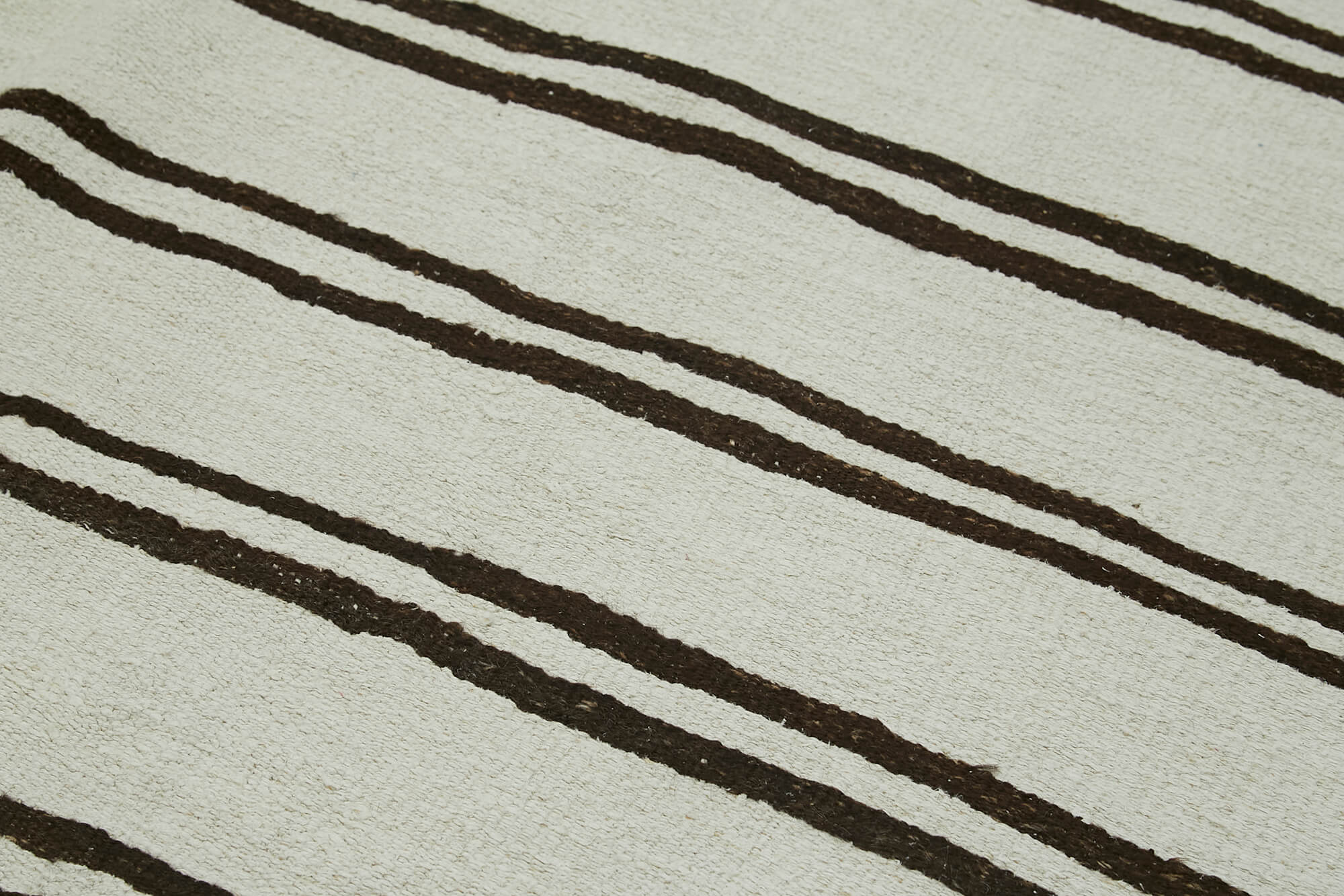 Handmade Oriental Vintage 1980s 208 cm x 412 cm White Hemp Kilim Carpet