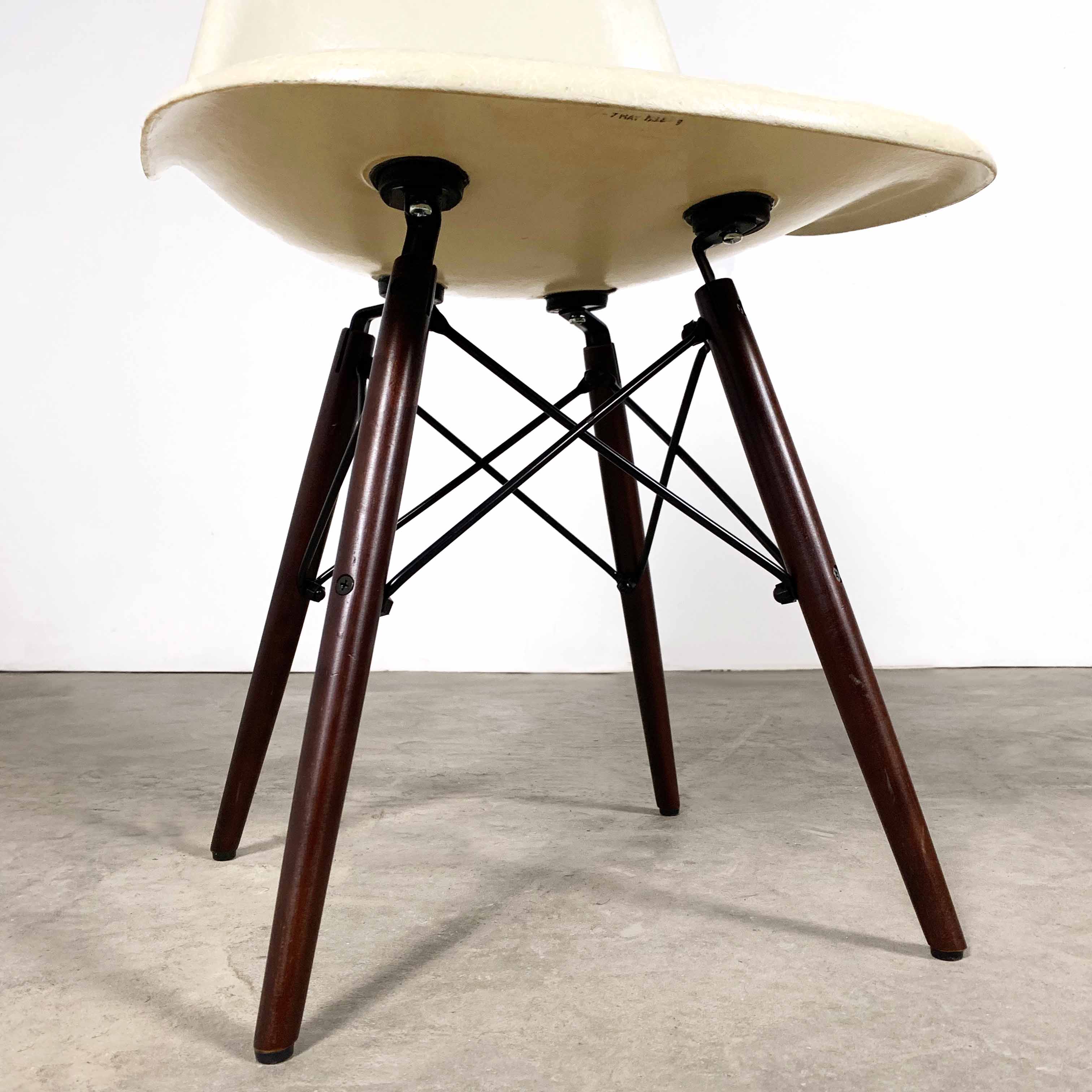 DSW chair by Charles and Ray Eames for Herman Miller, 1980