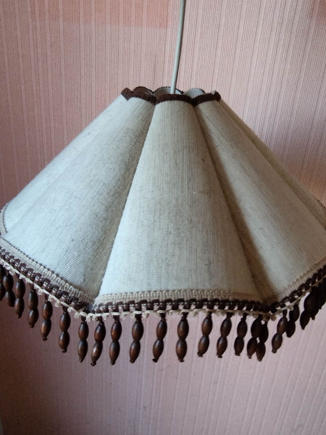 Suspension tissu perle bois