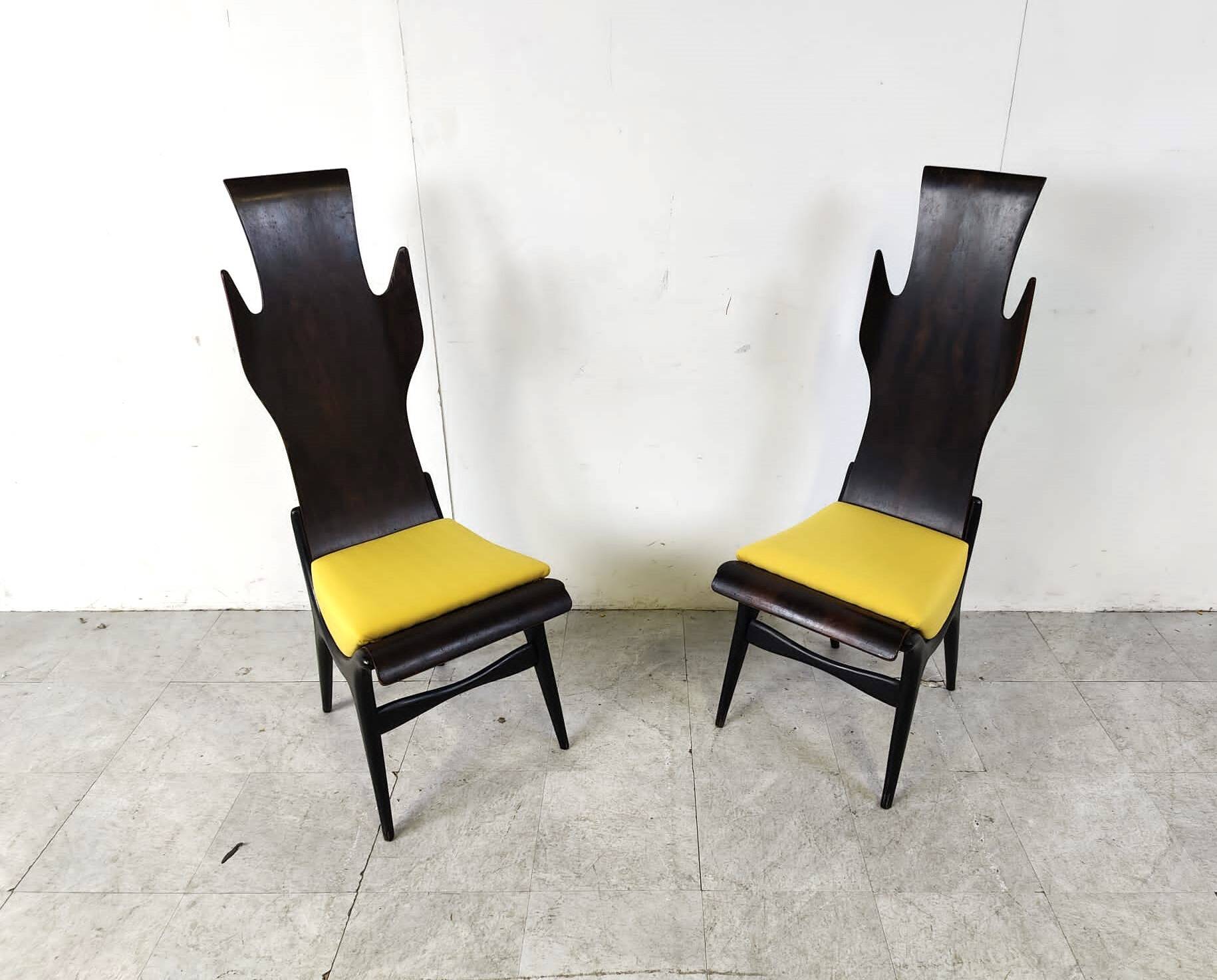 Chaises de salle à manger vintage à haut dossier et flamme par Dante Latorre, 1950
